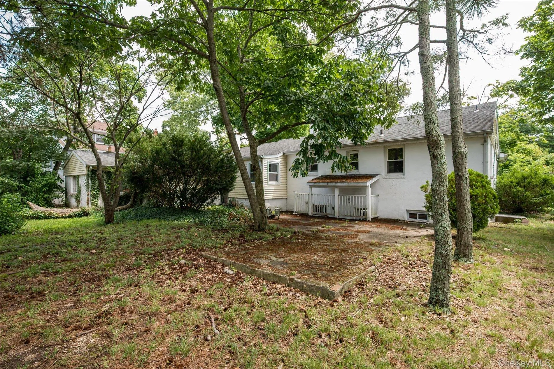 307 Old Country Road, Huntington, NY, 4 Bedrooms Bedrooms, 8 Rooms Rooms,2 BathroomsBathrooms,Residential,For Rent,Old Country,0,1032983 307 Old Country Road, Huntington, NY, 4 Bedrooms Bedrooms, 8 Rooms Rooms,2 BathroomsBathrooms,Residential,For Rent,Old Country,0,1032983