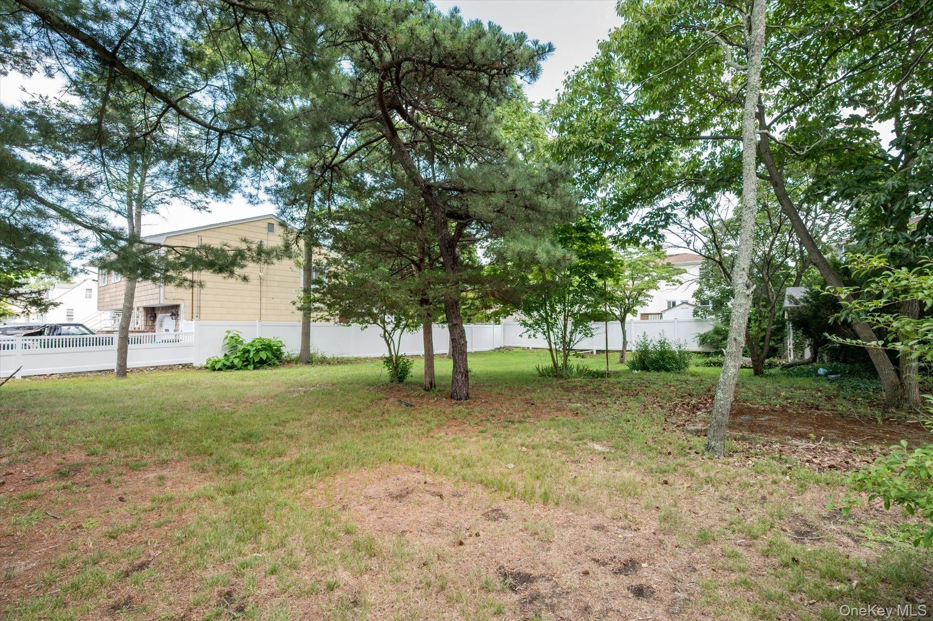 307 Old Country Road, Huntington, NY, 4 Bedrooms Bedrooms, 8 Rooms Rooms,2 BathroomsBathrooms,Residential,For Rent,Old Country,0,1032983 307 Old Country Road, Huntington, NY, 4 Bedrooms Bedrooms, 8 Rooms Rooms,2 BathroomsBathrooms,Residential,For Rent,Old Country,0,1032983