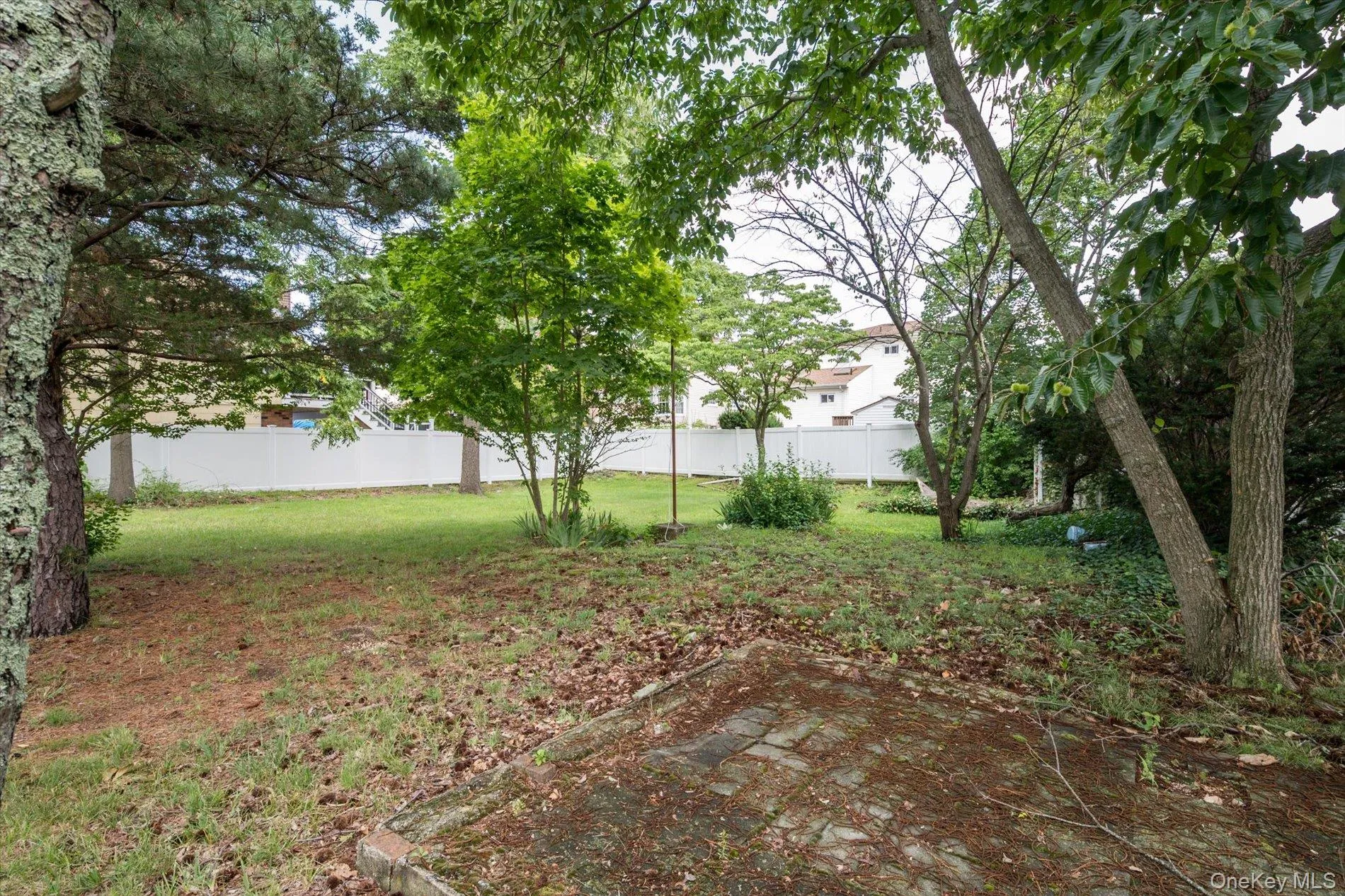 307 Old Country Road, Huntington, NY, 4 Bedrooms Bedrooms, 8 Rooms Rooms,2 BathroomsBathrooms,Residential,For Rent,Old Country,0,1032983 307 Old Country Road, Huntington, NY, 4 Bedrooms Bedrooms, 8 Rooms Rooms,2 BathroomsBathrooms,Residential,For Rent,Old Country,0,1032983