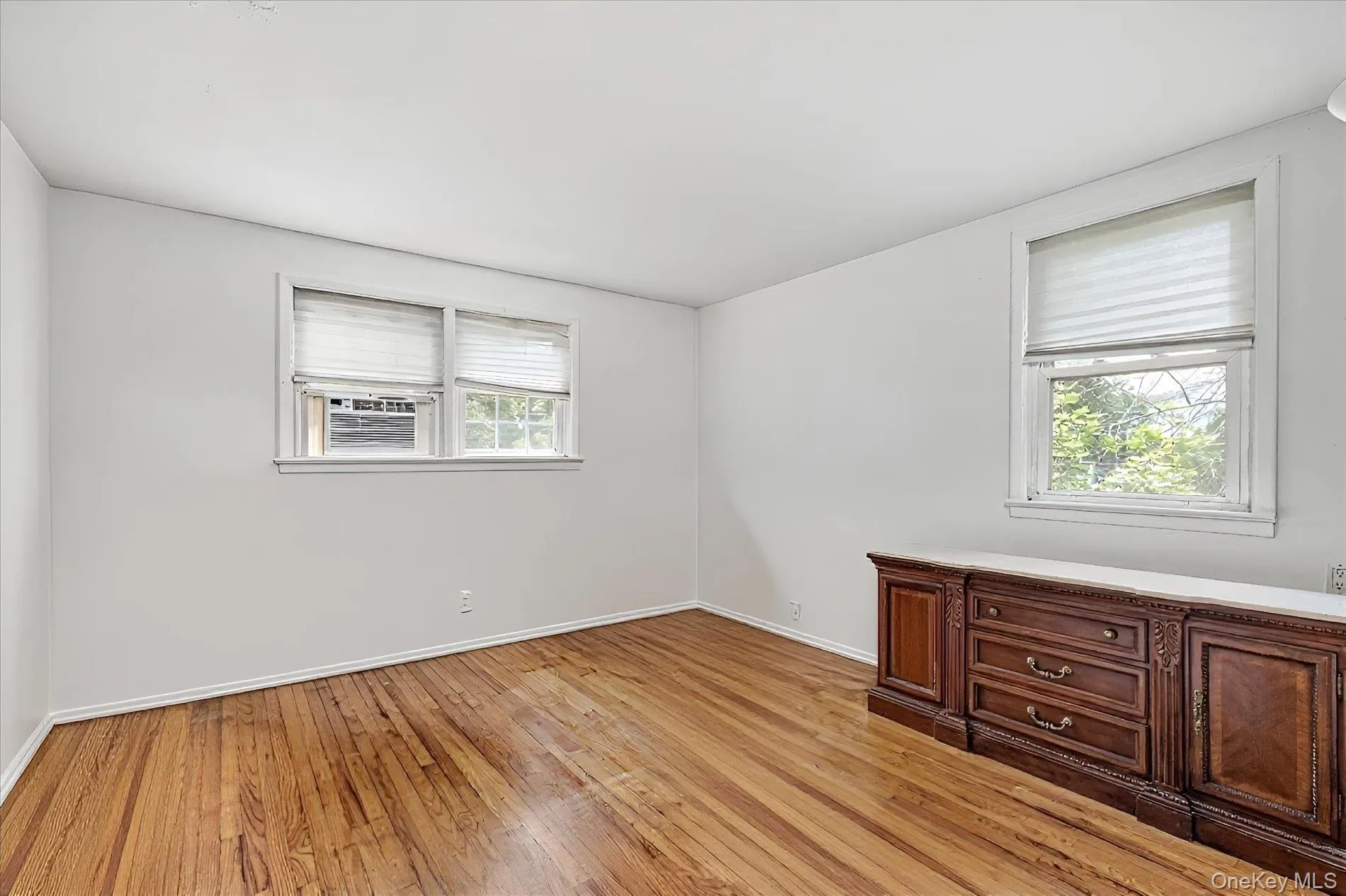 307 Old Country Road, Huntington, NY, 4 Bedrooms Bedrooms, 8 Rooms Rooms,2 BathroomsBathrooms,Residential,For Rent,Old Country,0,1032983 307 Old Country Road, Huntington, NY, 4 Bedrooms Bedrooms, 8 Rooms Rooms,2 BathroomsBathrooms,Residential,For Rent,Old Country,0,1032983