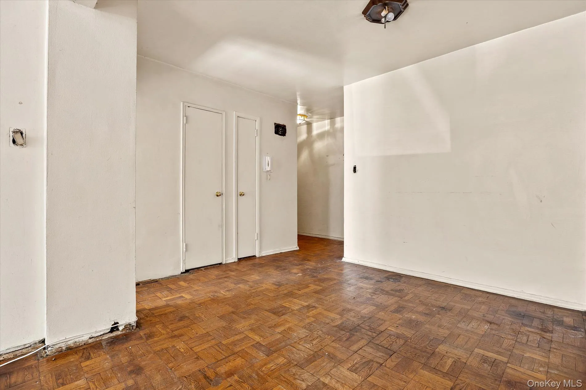80-35 Springfield Blvd, New York, NY, 2 Bedrooms Bedrooms, 3 Rooms Rooms,2 BathroomsBathrooms,Residential,For Rent,Springfield Blvd,0,1032987 80-35 Springfield Blvd, New York, NY, 2 Bedrooms Bedrooms, 3 Rooms Rooms,2 BathroomsBathrooms,Residential,For Rent,Springfield Blvd,0,1032987