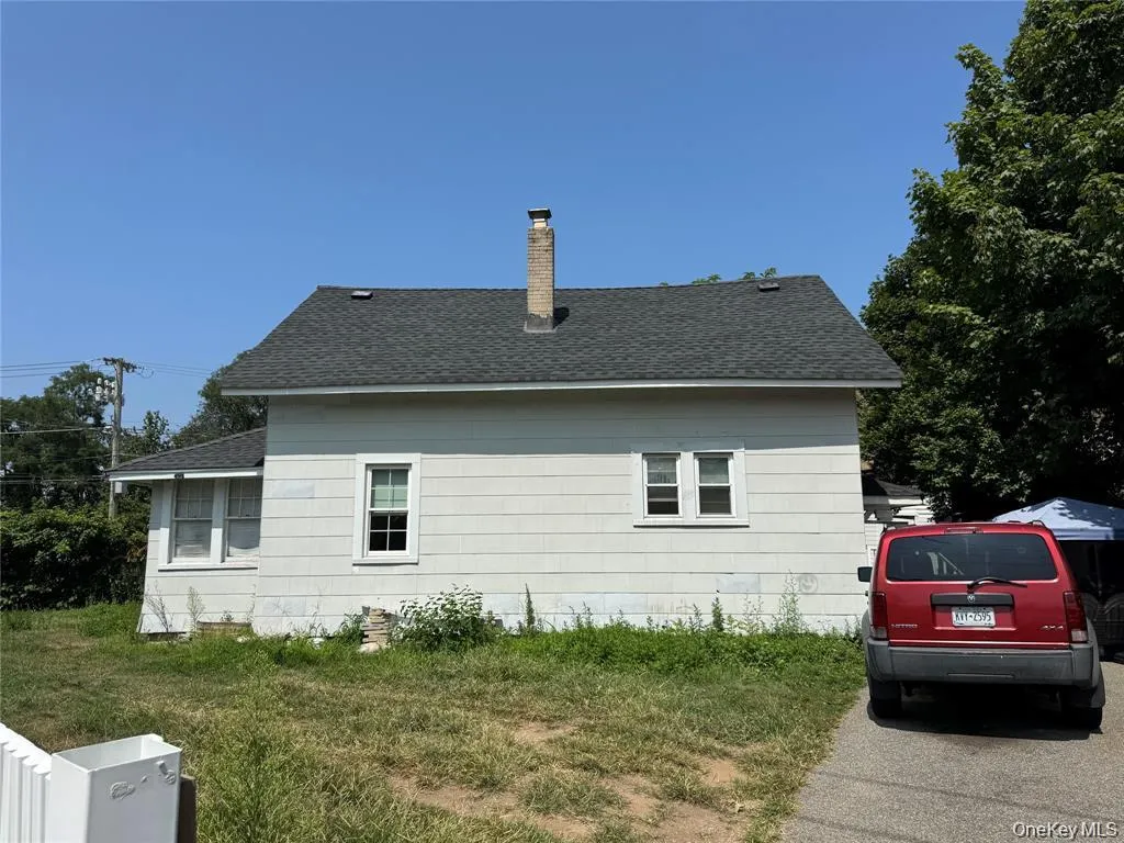 193 Graham Avenue, Hempstead, NY, 4 Bedrooms Bedrooms, 7 Rooms Rooms,3 BathroomsBathrooms,Residential,For Rent,Graham,0,1032991 193 Graham Avenue, Hempstead, NY, 4 Bedrooms Bedrooms, 7 Rooms Rooms,3 BathroomsBathrooms,Residential,For Rent,Graham,0,1032991