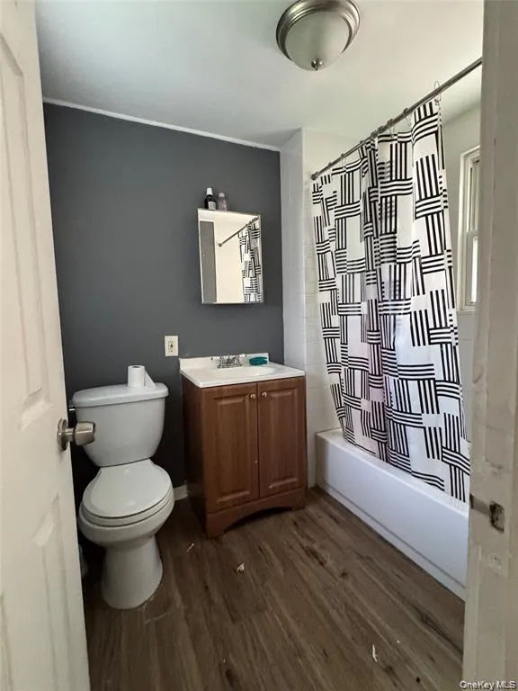 193 Graham Avenue, Hempstead, NY, 4 Bedrooms Bedrooms, 7 Rooms Rooms,3 BathroomsBathrooms,Residential,For Rent,Graham,0,1032991 193 Graham Avenue, Hempstead, NY, 4 Bedrooms Bedrooms, 7 Rooms Rooms,3 BathroomsBathrooms,Residential,For Rent,Graham,0,1032991