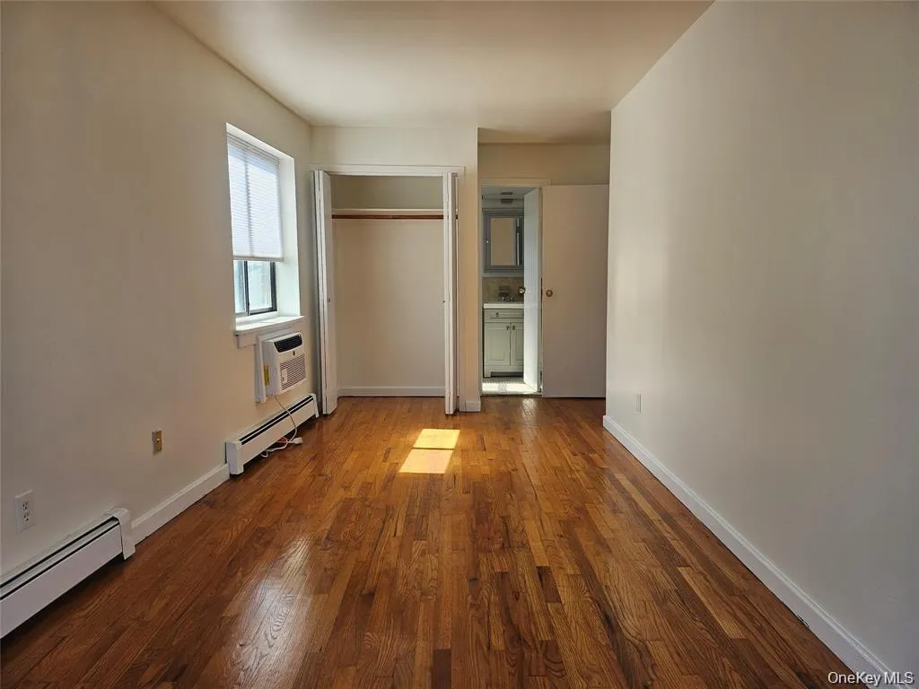 39-22 211th Street, New York, NY, 4 Bedroom Bedrooms, 7 Room Rooms,2 BathroomBathrooms,Residential Lease,For Rent,211th,0,1032994 39-22 211th Street, New York, NY, 4 Bedroom Bedrooms, 7 Room Rooms,2 BathroomBathrooms,Residential Lease,For Rent,211th,0,1032994