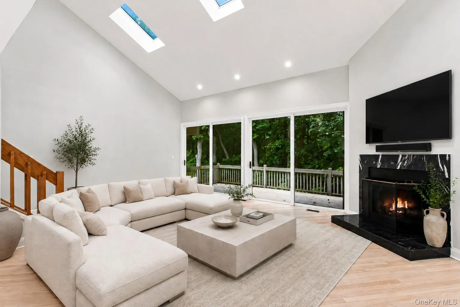 3 Willada Lane, Glen Cove, NY, 4 Bedrooms Bedrooms, 15 Rooms Rooms,3 BathroomsBathrooms,Residential,For Rent,Willada,0,1032996 3 Willada Lane, Glen Cove, NY, 4 Bedrooms Bedrooms, 15 Rooms Rooms,3 BathroomsBathrooms,Residential,For Rent,Willada,0,1032996