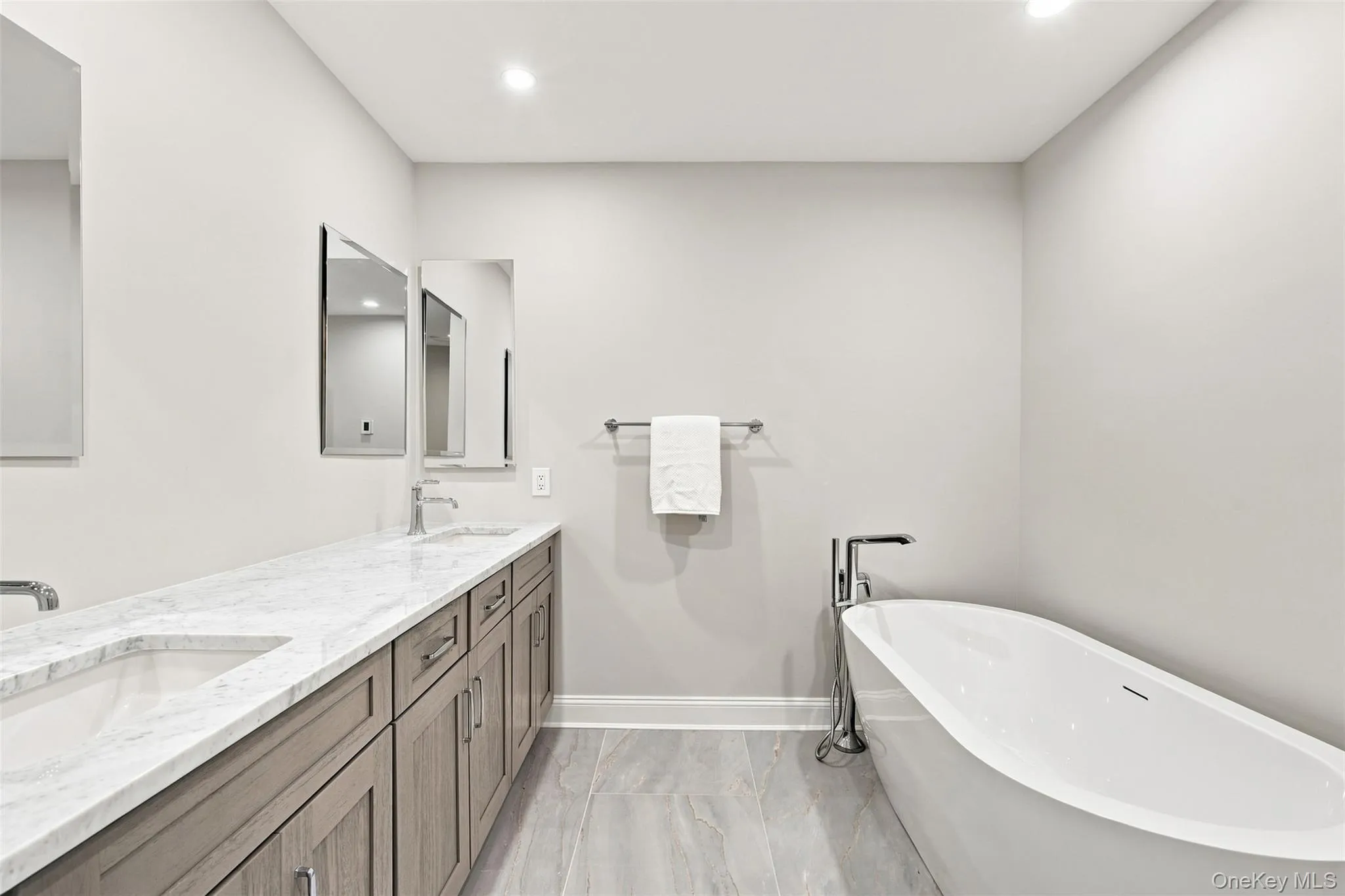 3 Willada Lane, Glen Cove, NY, 4 Bedrooms Bedrooms, 15 Rooms Rooms,3 BathroomsBathrooms,Residential,For Rent,Willada,0,1032996 3 Willada Lane, Glen Cove, NY, 4 Bedrooms Bedrooms, 15 Rooms Rooms,3 BathroomsBathrooms,Residential,For Rent,Willada,0,1032996