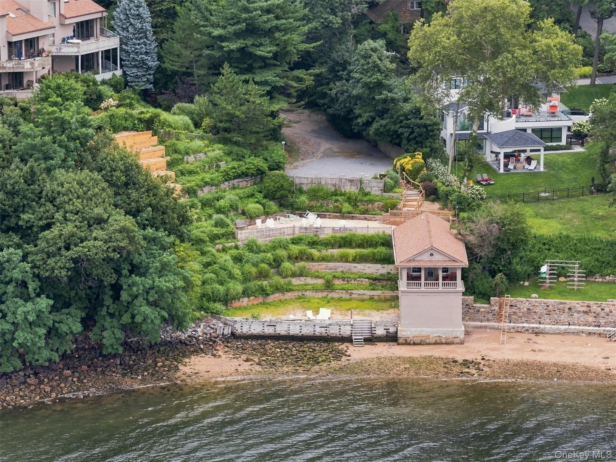 3 Willada Lane, Glen Cove, NY, 4 Bedrooms Bedrooms, 15 Rooms Rooms,3 BathroomsBathrooms,Residential,For Rent,Willada,0,1032996 3 Willada Lane, Glen Cove, NY, 4 Bedrooms Bedrooms, 15 Rooms Rooms,3 BathroomsBathrooms,Residential,For Rent,Willada,0,1032996