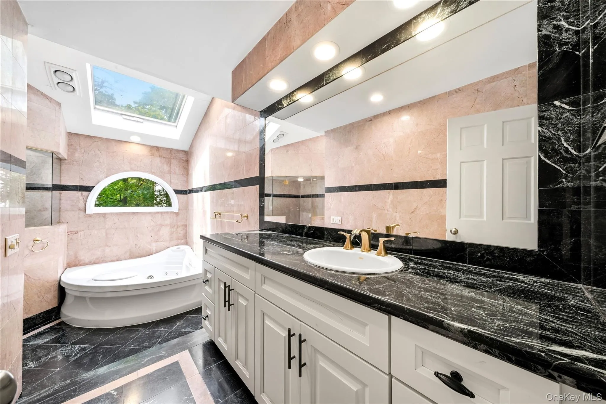 9 Addison Lane, Oyster Bay, NY, 5 Bedrooms Bedrooms, 11 Rooms Rooms,5 BathroomsBathrooms,Residential,For Rent,Addison,0,1032997 9 Addison Lane, Oyster Bay, NY, 5 Bedrooms Bedrooms, 11 Rooms Rooms,5 BathroomsBathrooms,Residential,For Rent,Addison,0,1032997