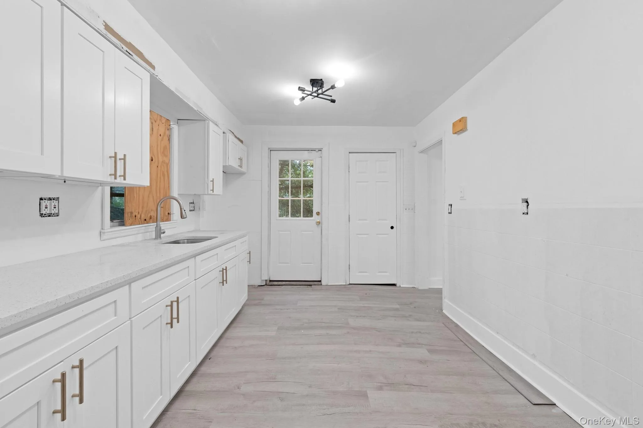 125 Caryl Avenue, Yonkers, NY, 3 Bedrooms Bedrooms, 12 Rooms Rooms,1 BathroomBathrooms,Residential,For Rent,Caryl,0,1032999 125 Caryl Avenue, Yonkers, NY, 3 Bedrooms Bedrooms, 12 Rooms Rooms,1 BathroomBathrooms,Residential,For Rent,Caryl,0,1032999