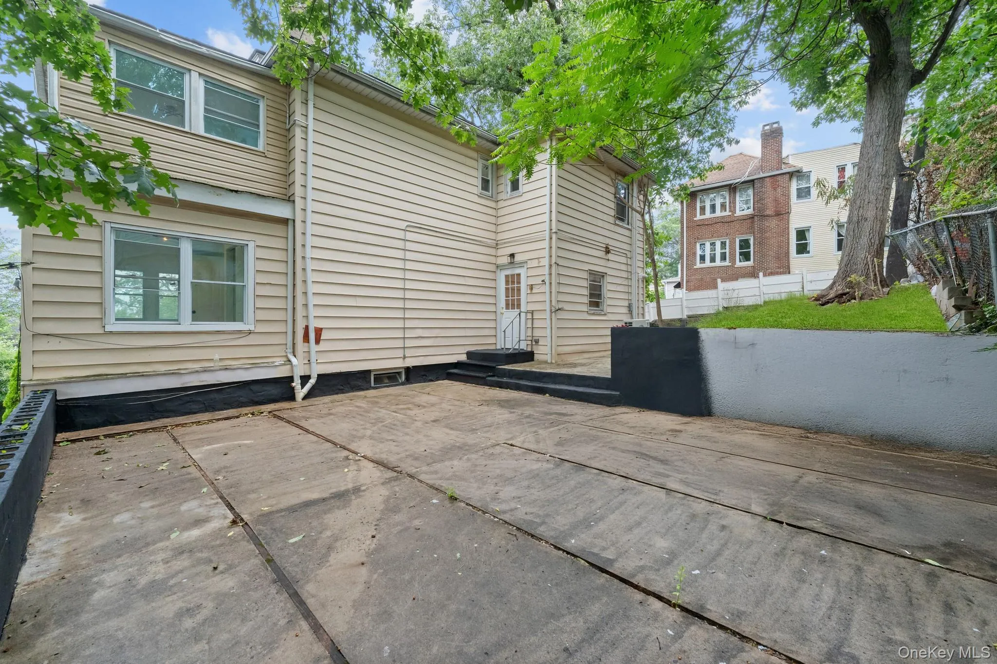 125 Caryl Avenue, Yonkers, NY, 3 Bedrooms Bedrooms, 12 Rooms Rooms,1 BathroomBathrooms,Residential,For Rent,Caryl,0,1032999 125 Caryl Avenue, Yonkers, NY, 3 Bedrooms Bedrooms, 12 Rooms Rooms,1 BathroomBathrooms,Residential,For Rent,Caryl,0,1032999