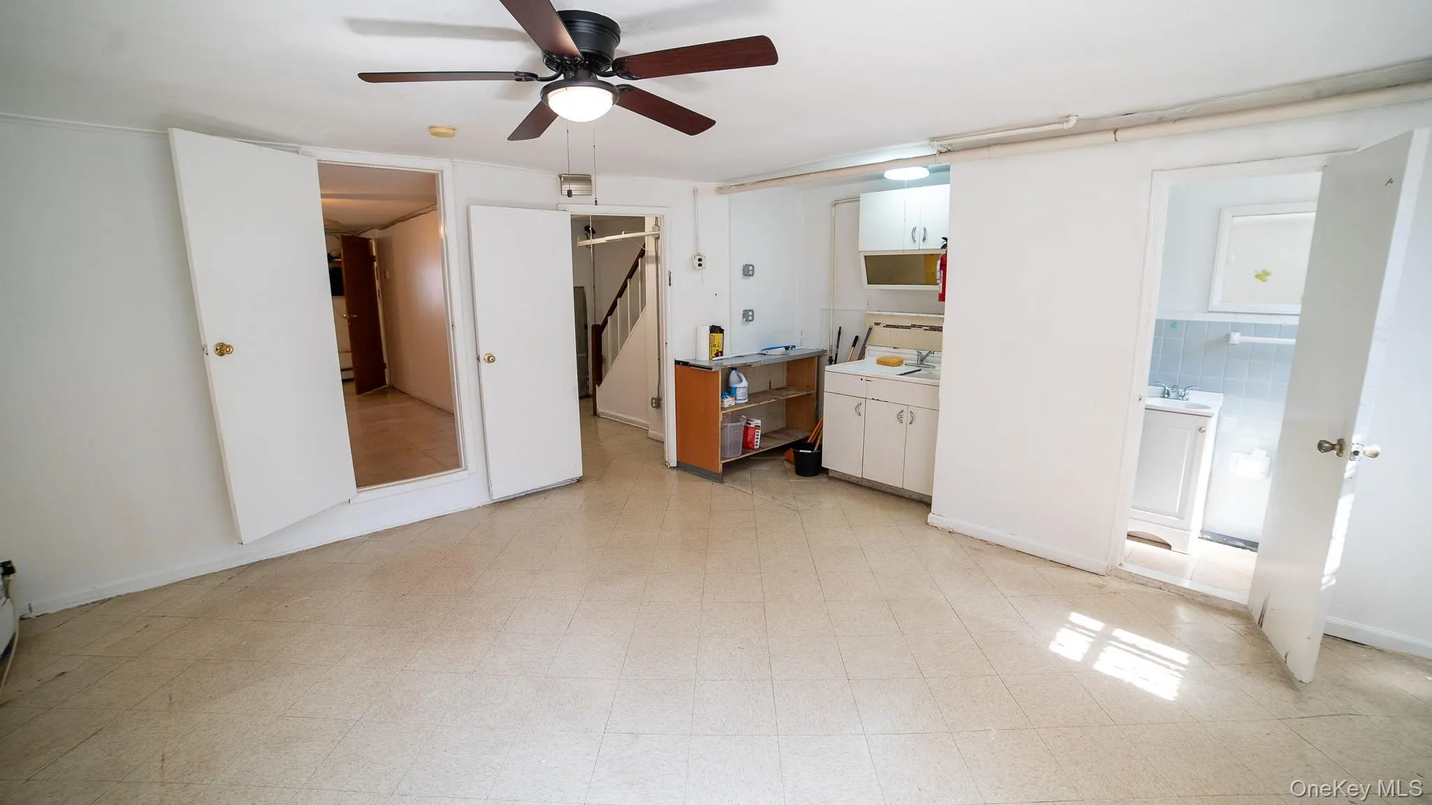3830 Barnes Avenue, New York, NY, 4 Bedrooms Bedrooms, 7 Rooms Rooms,2 BathroomsBathrooms,Residential,For Rent,Barnes,0,1033008 3830 Barnes Avenue, New York, NY, 4 Bedrooms Bedrooms, 7 Rooms Rooms,2 BathroomsBathrooms,Residential,For Rent,Barnes,0,1033008