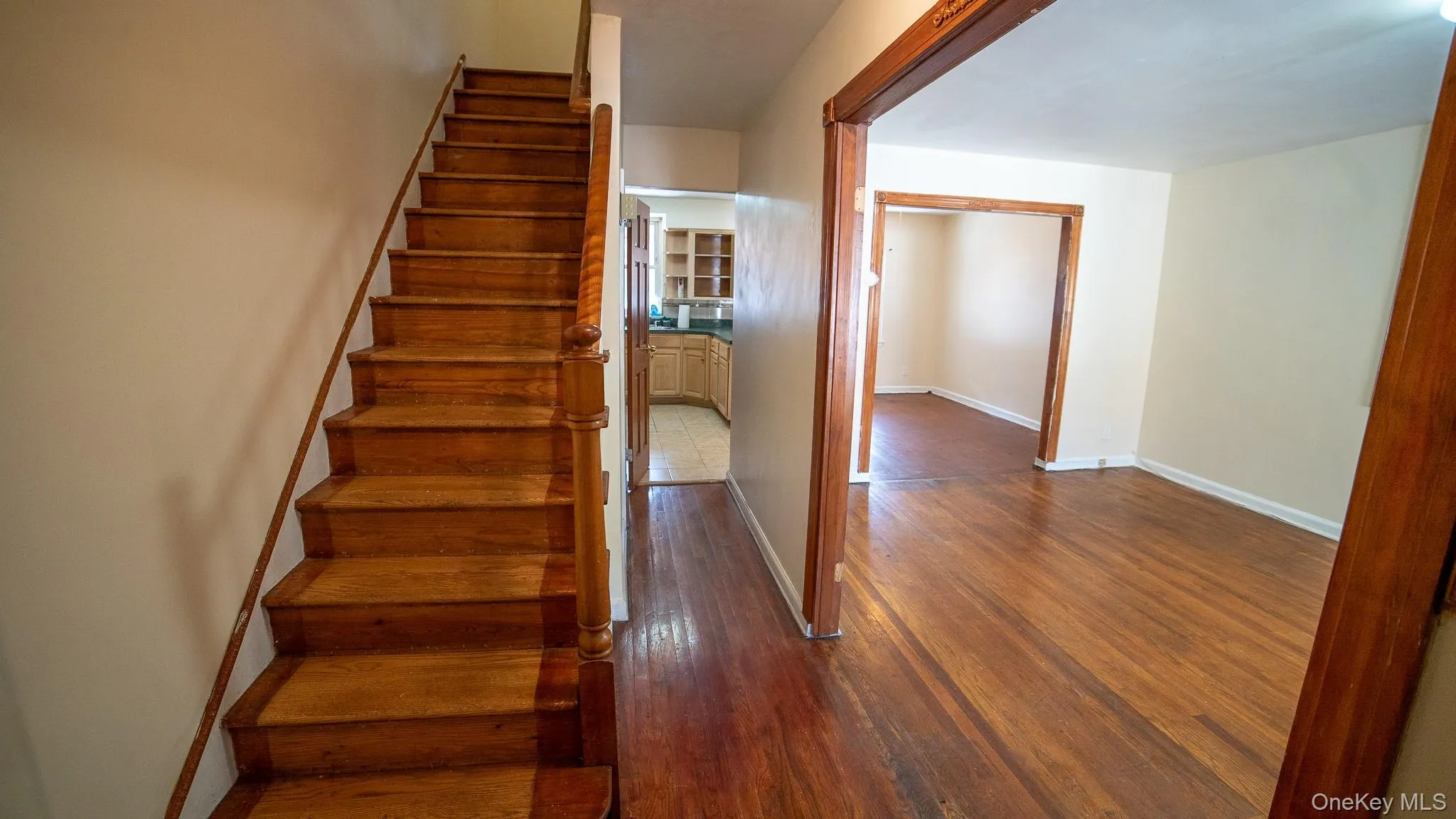 3830 Barnes Avenue, New York, NY, 4 Bedrooms Bedrooms, 7 Rooms Rooms,2 BathroomsBathrooms,Residential,For Rent,Barnes,0,1033008 3830 Barnes Avenue, New York, NY, 4 Bedrooms Bedrooms, 7 Rooms Rooms,2 BathroomsBathrooms,Residential,For Rent,Barnes,0,1033008