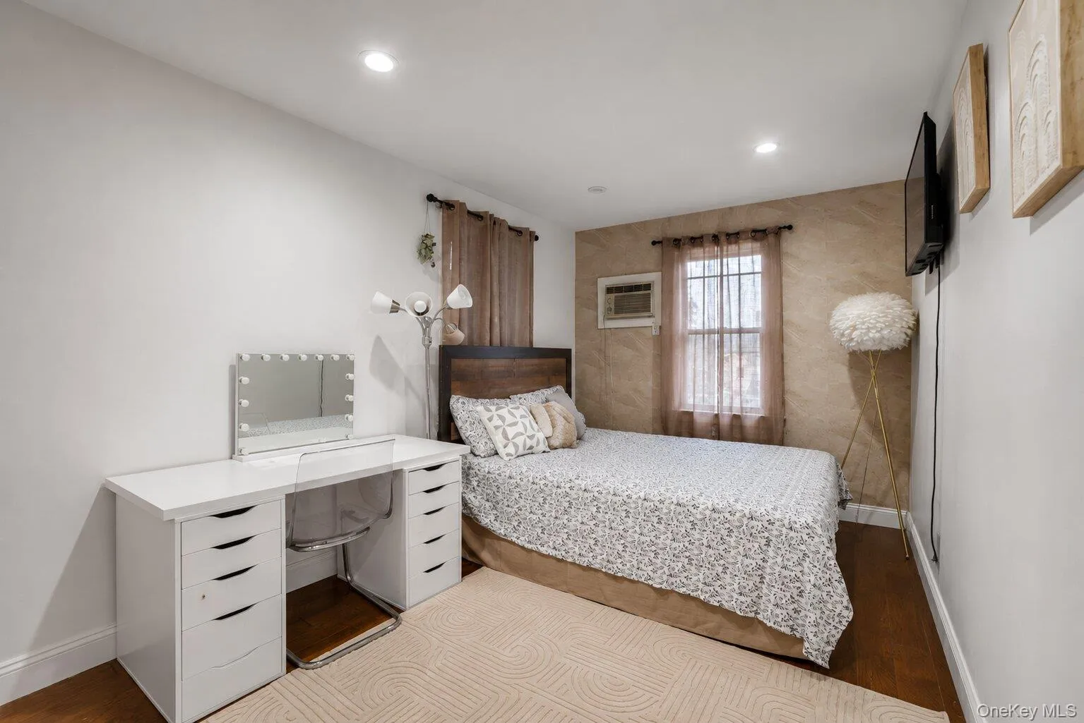 258-10 87th Road, New York, NY, 4 Bedrooms Bedrooms, 12 Rooms Rooms,3 BathroomsBathrooms,Residential,For Rent,87th,0,1033010 258-10 87th Road, New York, NY, 4 Bedrooms Bedrooms, 12 Rooms Rooms,3 BathroomsBathrooms,Residential,For Rent,87th,0,1033010