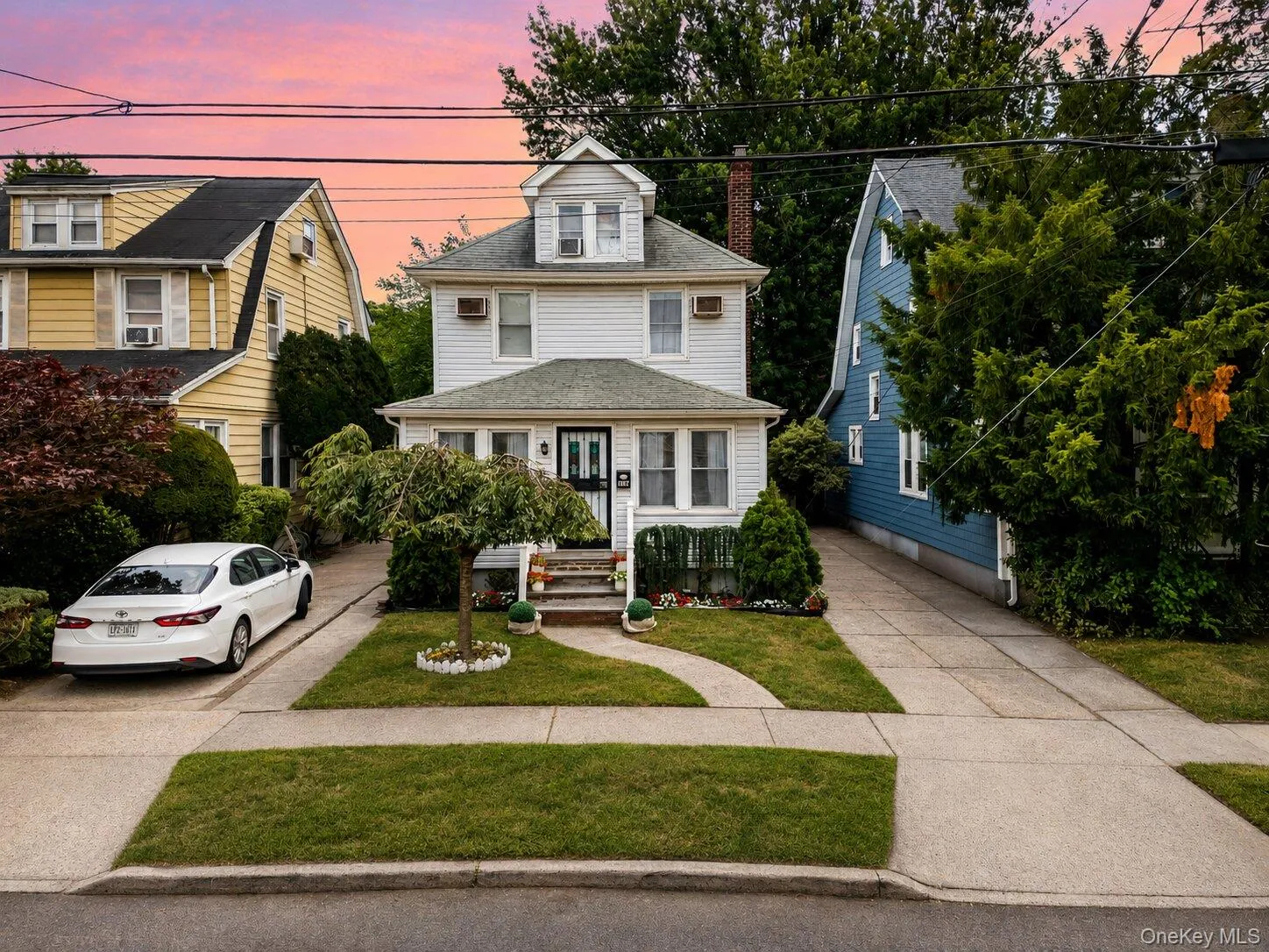 258-10 87th Road, New York, NY, 4 Bedrooms Bedrooms, 12 Rooms Rooms,3 BathroomsBathrooms,Residential,For Rent,87th,0,1033010 258-10 87th Road, New York, NY, 4 Bedrooms Bedrooms, 12 Rooms Rooms,3 BathroomsBathrooms,Residential,For Rent,87th,0,1033010