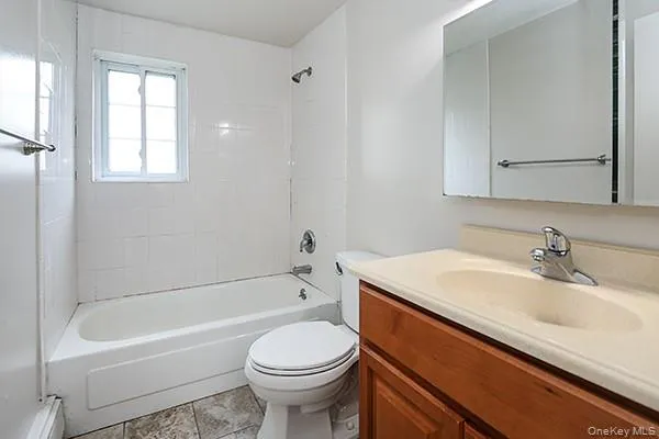178 Jervis Avenue, Babylon, NY, 1 Bedroom Bedrooms, 4 Rooms Rooms,1 BathroomBathrooms,Residential Lease,For Rent,Jervis,0,1033016 178 Jervis Avenue, Babylon, NY, 1 Bedroom Bedrooms, 4 Rooms Rooms,1 BathroomBathrooms,Residential Lease,For Rent,Jervis,0,1033016