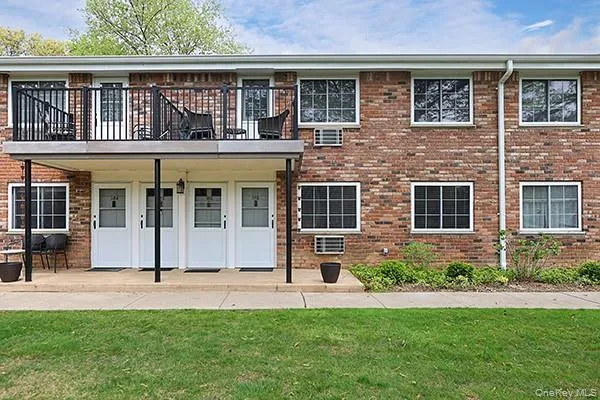 178 Jervis Avenue, Babylon, NY, 1 Bedroom Bedrooms, 4 Rooms Rooms,1 BathroomBathrooms,Residential Lease,For Rent,Jervis,0,1033016 178 Jervis Avenue, Babylon, NY, 1 Bedroom Bedrooms, 4 Rooms Rooms,1 BathroomBathrooms,Residential Lease,For Rent,Jervis,0,1033016