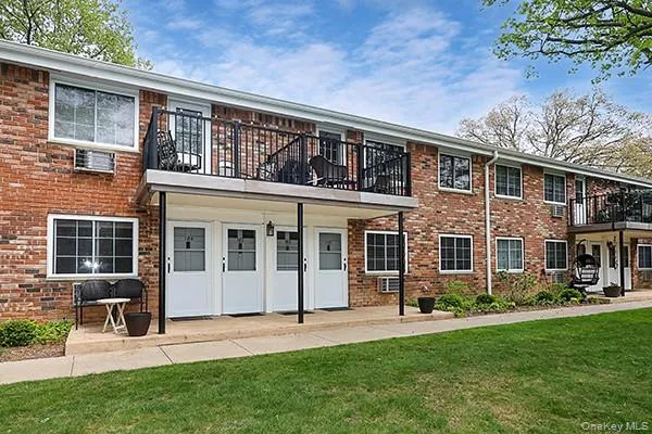 178 Jervis Avenue, Babylon, NY, 1 Bedroom Bedrooms, 4 Rooms Rooms,1 BathroomBathrooms,Residential Lease,For Rent,Jervis,0,1033016 178 Jervis Avenue, Babylon, NY, 1 Bedroom Bedrooms, 4 Rooms Rooms,1 BathroomBathrooms,Residential Lease,For Rent,Jervis,0,1033016