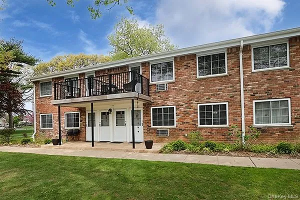 178 Jervis Avenue, Babylon, NY, 1 Bedroom Bedrooms, 4 Rooms Rooms,1 BathroomBathrooms,Residential Lease,For Rent,Jervis,0,1033016 178 Jervis Avenue, Babylon, NY, 1 Bedroom Bedrooms, 4 Rooms Rooms,1 BathroomBathrooms,Residential Lease,For Rent,Jervis,0,1033016