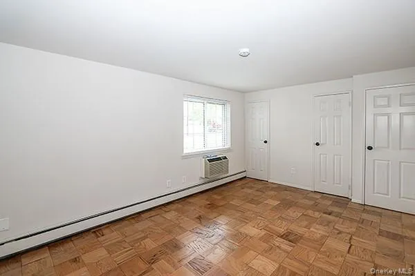 178 Jervis Avenue, Babylon, NY, 1 Bedroom Bedrooms, 4 Rooms Rooms,1 BathroomBathrooms,Residential Lease,For Rent,Jervis,0,1033016 178 Jervis Avenue, Babylon, NY, 1 Bedroom Bedrooms, 4 Rooms Rooms,1 BathroomBathrooms,Residential Lease,For Rent,Jervis,0,1033016