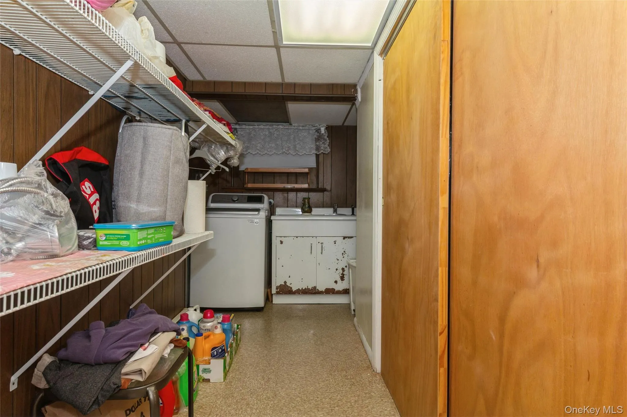 786 Carl Avenue, Hempstead, NY, 4 Bedrooms Bedrooms, 11 Rooms Rooms,2 BathroomsBathrooms,Residential,For Rent,Carl,0,1033017 786 Carl Avenue, Hempstead, NY, 4 Bedrooms Bedrooms, 11 Rooms Rooms,2 BathroomsBathrooms,Residential,For Rent,Carl,0,1033017