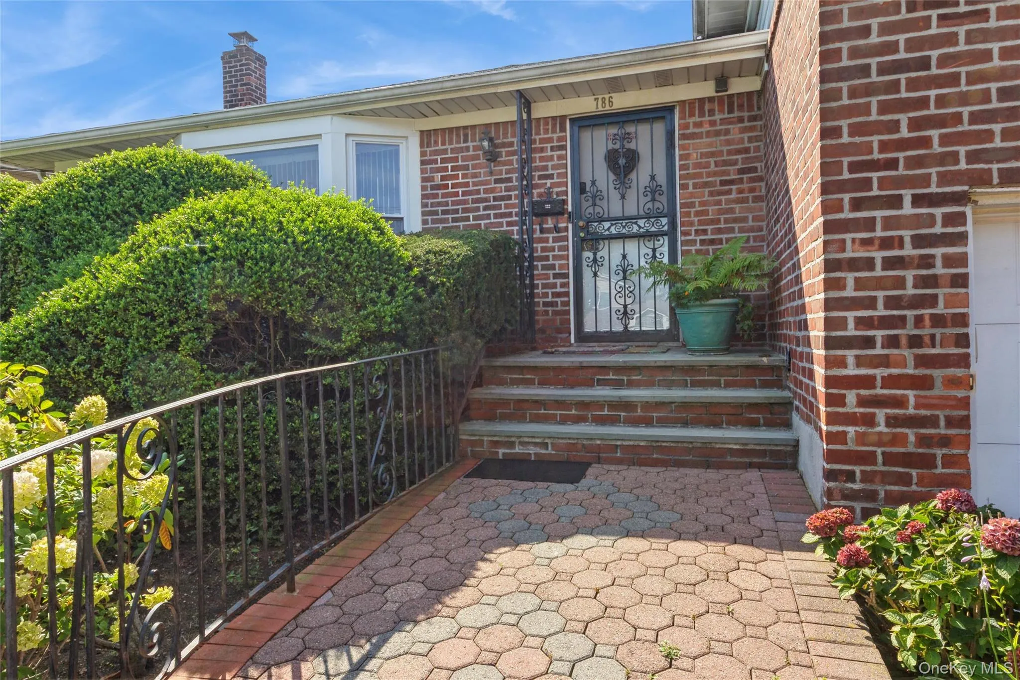 786 Carl Avenue, Hempstead, NY, 4 Bedrooms Bedrooms, 11 Rooms Rooms,2 BathroomsBathrooms,Residential,For Rent,Carl,0,1033017 786 Carl Avenue, Hempstead, NY, 4 Bedrooms Bedrooms, 11 Rooms Rooms,2 BathroomsBathrooms,Residential,For Rent,Carl,0,1033017