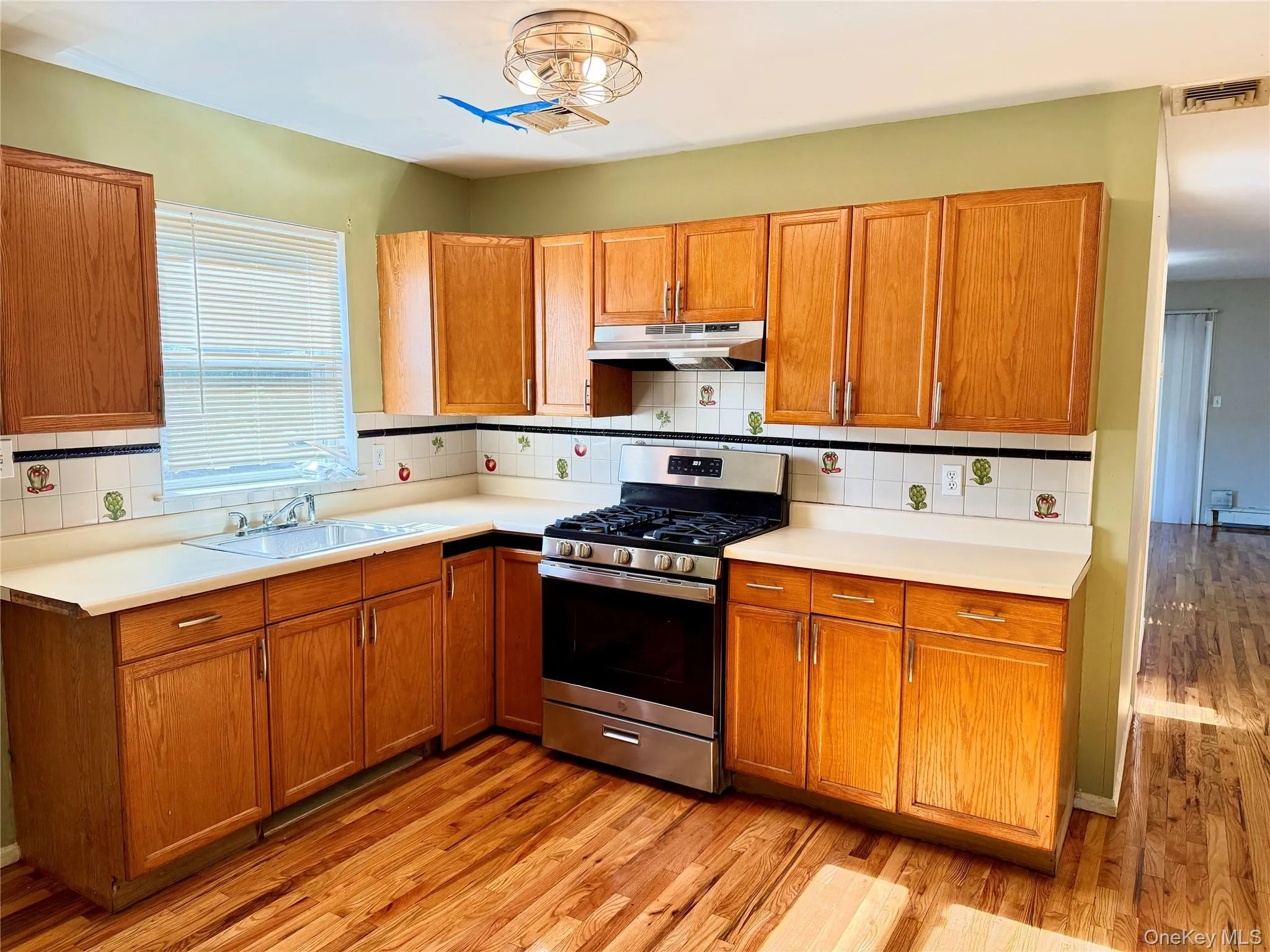 356 Woodfield Road, Hempstead, NY, 7 Bedrooms Bedrooms, 12 Rooms Rooms,4 BathroomsBathrooms,Residential,For Rent,Woodfield,0,1033019 356 Woodfield Road, Hempstead, NY, 7 Bedrooms Bedrooms, 12 Rooms Rooms,4 BathroomsBathrooms,Residential,For Rent,Woodfield,0,1033019
