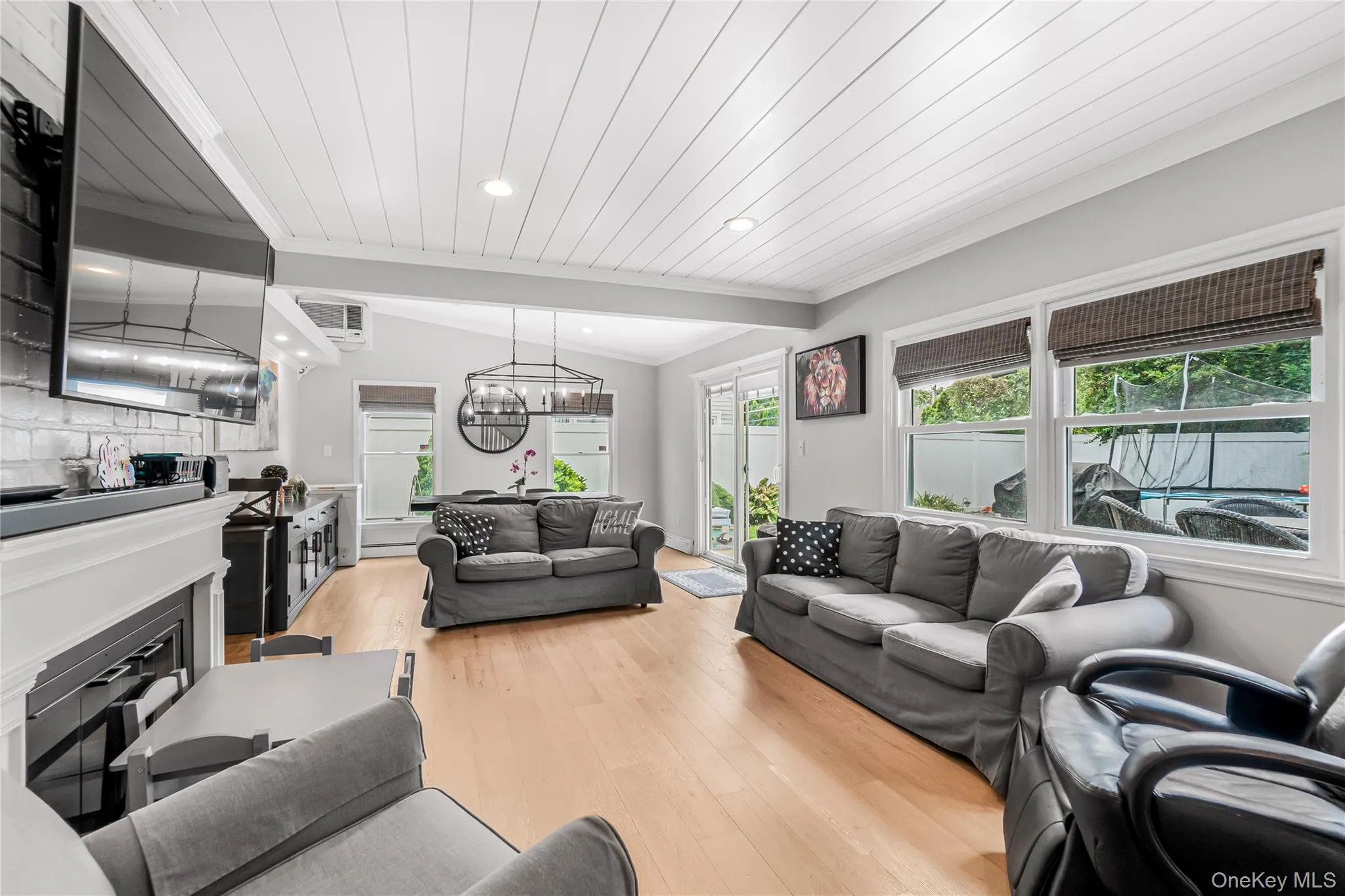 93 Duckpond Drive, Hempstead, NY, 4 Bedrooms Bedrooms, 8 Rooms Rooms,2 BathroomsBathrooms,Residential,For Rent,Duckpond,0,1033021 93 Duckpond Drive, Hempstead, NY, 4 Bedrooms Bedrooms, 8 Rooms Rooms,2 BathroomsBathrooms,Residential,For Rent,Duckpond,0,1033021