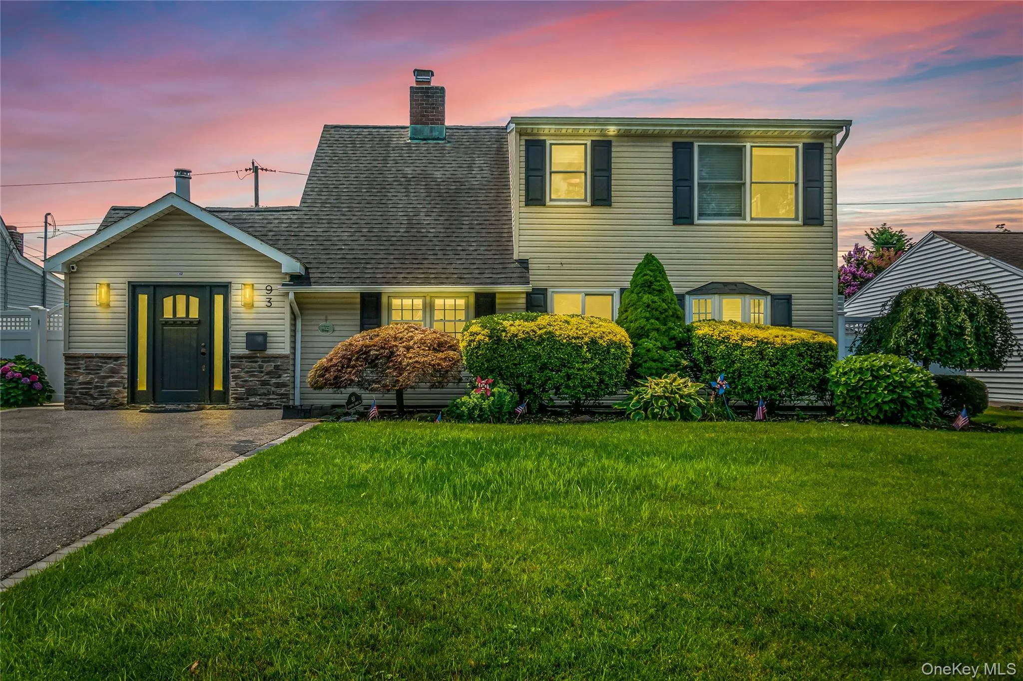 93 Duckpond Drive, Hempstead, NY, 4 Bedrooms Bedrooms, 8 Rooms Rooms,2 BathroomsBathrooms,Residential,For Rent,Duckpond,0,1033021 93 Duckpond Drive, Hempstead, NY, 4 Bedrooms Bedrooms, 8 Rooms Rooms,2 BathroomsBathrooms,Residential,For Rent,Duckpond,0,1033021