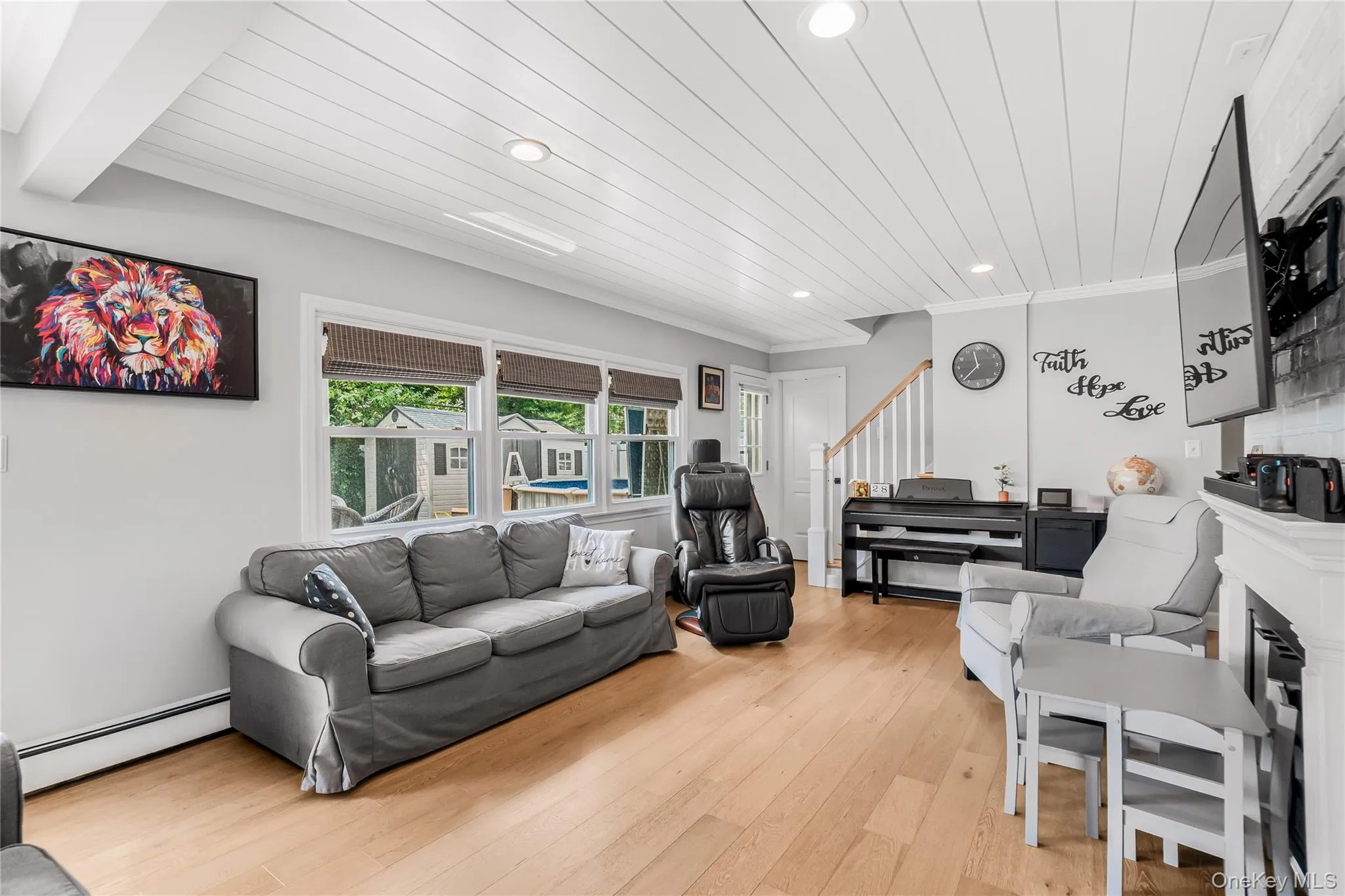93 Duckpond Drive, Hempstead, NY, 4 Bedrooms Bedrooms, 8 Rooms Rooms,2 BathroomsBathrooms,Residential,For Rent,Duckpond,0,1033021 93 Duckpond Drive, Hempstead, NY, 4 Bedrooms Bedrooms, 8 Rooms Rooms,2 BathroomsBathrooms,Residential,For Rent,Duckpond,0,1033021