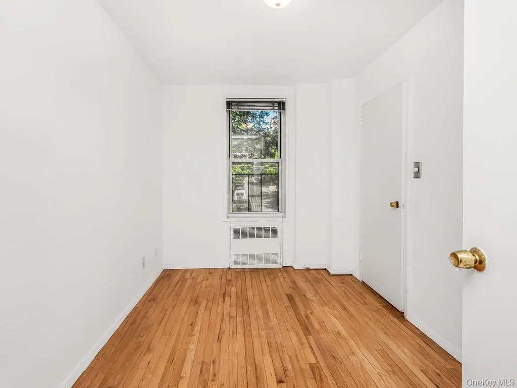2736 Independence Avenue, New York, NY, 1 Bedroom Bedrooms, 3 Rooms Rooms,1 BathroomBathrooms,Residential,For Rent,Independence,0,1033022 2736 Independence Avenue, New York, NY, 1 Bedroom Bedrooms, 3 Rooms Rooms,1 BathroomBathrooms,Residential,For Rent,Independence,0,1033022