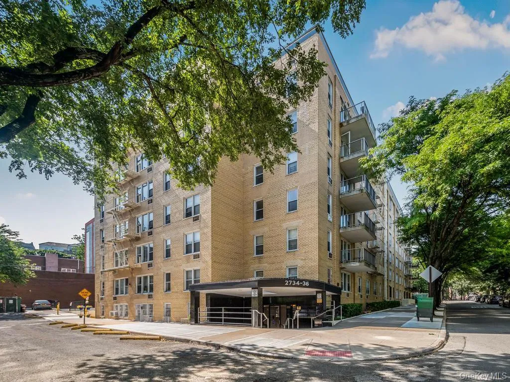 2736 Independence Avenue, New York, NY, 1 Bedroom Bedrooms, 3 Rooms Rooms,1 BathroomBathrooms,Residential,For Rent,Independence,0,1033022 2736 Independence Avenue, New York, NY, 1 Bedroom Bedrooms, 3 Rooms Rooms,1 BathroomBathrooms,Residential,For Rent,Independence,0,1033022