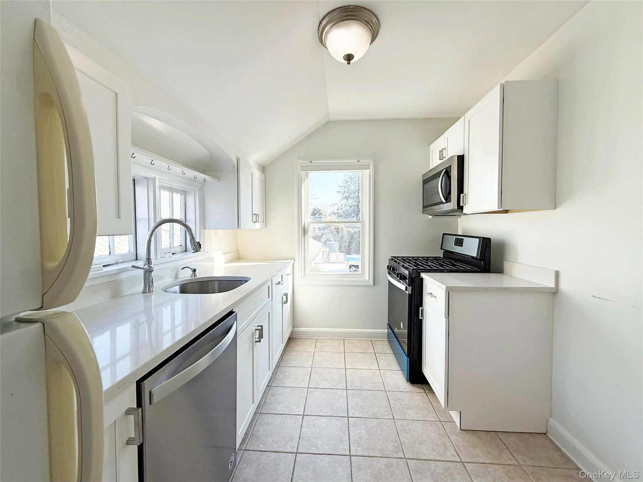 495 Montauk Highway, Southampton, NY, 2 Bedrooms Bedrooms, 4 Rooms Rooms,1 BathroomBathrooms,Residential Lease,For Rent,Montauk,0,1033024 495 Montauk Highway, Southampton, NY, 2 Bedrooms Bedrooms, 4 Rooms Rooms,1 BathroomBathrooms,Residential Lease,For Rent,Montauk,0,1033024