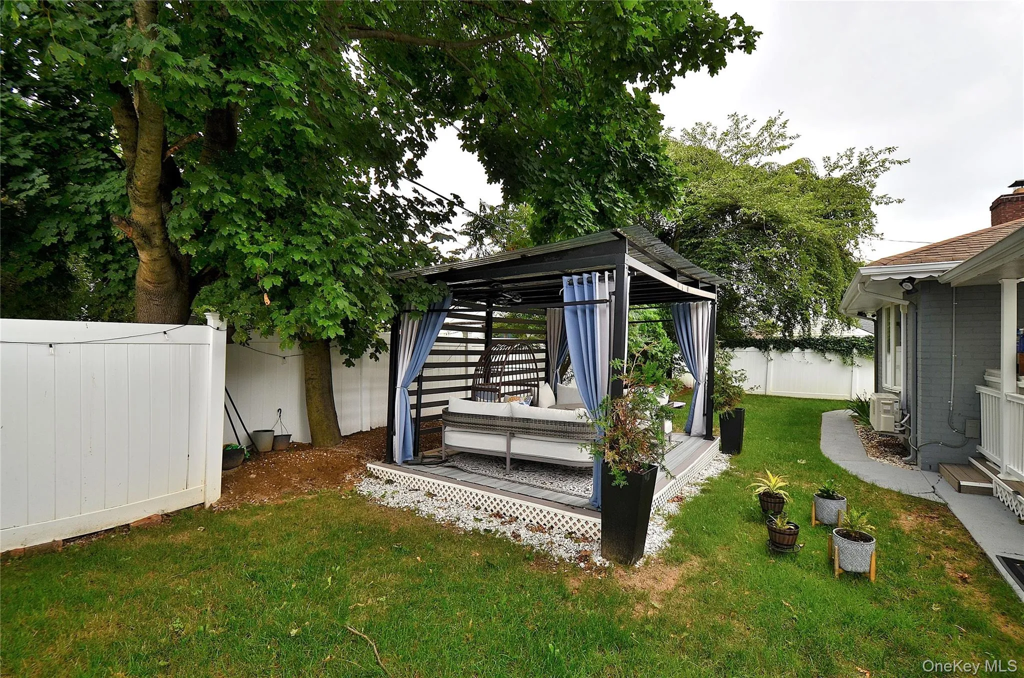 831 Shell Street, Hempstead, NY, 3 Bedrooms Bedrooms, 11 Rooms Rooms,2 BathroomsBathrooms,Residential,For Rent,Shell,0,1033025 831 Shell Street, Hempstead, NY, 3 Bedrooms Bedrooms, 11 Rooms Rooms,2 BathroomsBathrooms,Residential,For Rent,Shell,0,1033025