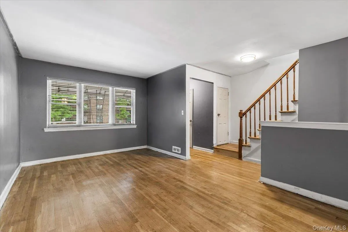 1319 Hicks Street, New York, NY, 3 Bedrooms Bedrooms, 6 Rooms Rooms,1 BathroomBathrooms,Residential,For Rent,Hicks,0,1033031 1319 Hicks Street, New York, NY, 3 Bedrooms Bedrooms, 6 Rooms Rooms,1 BathroomBathrooms,Residential,For Rent,Hicks,0,1033031