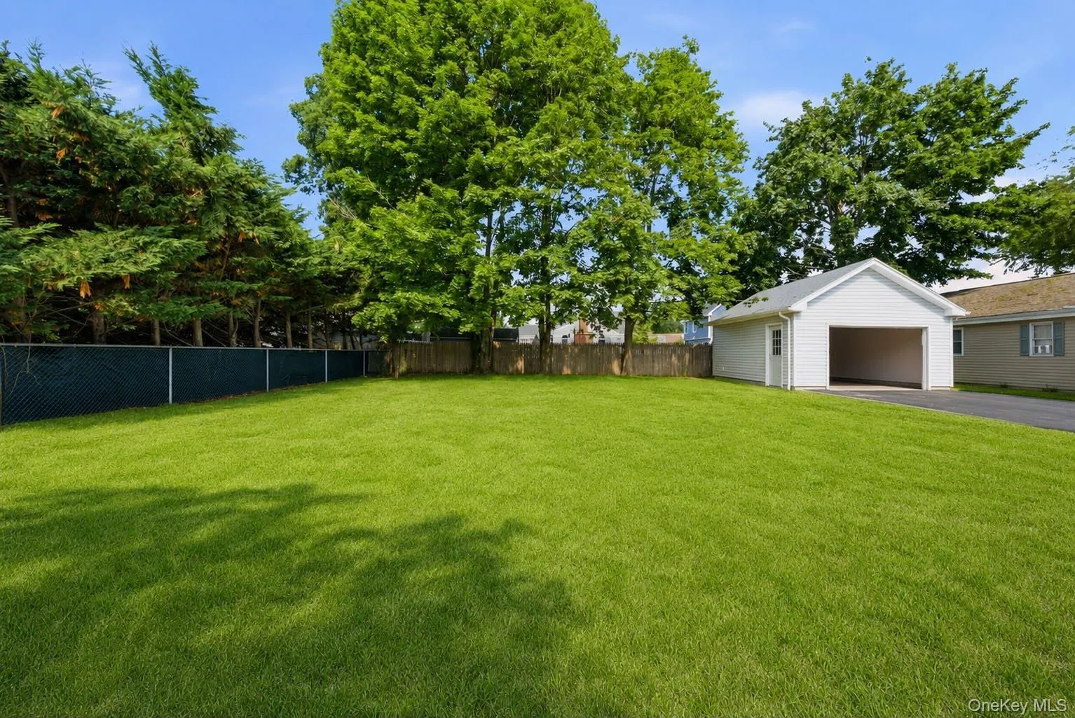 136 Udall Road, Islip, NY, 5 Bedrooms Bedrooms, 8 Rooms Rooms,3 BathroomsBathrooms,Residential,For Rent,Udall,0,1033032 136 Udall Road, Islip, NY, 5 Bedrooms Bedrooms, 8 Rooms Rooms,3 BathroomsBathrooms,Residential,For Rent,Udall,0,1033032