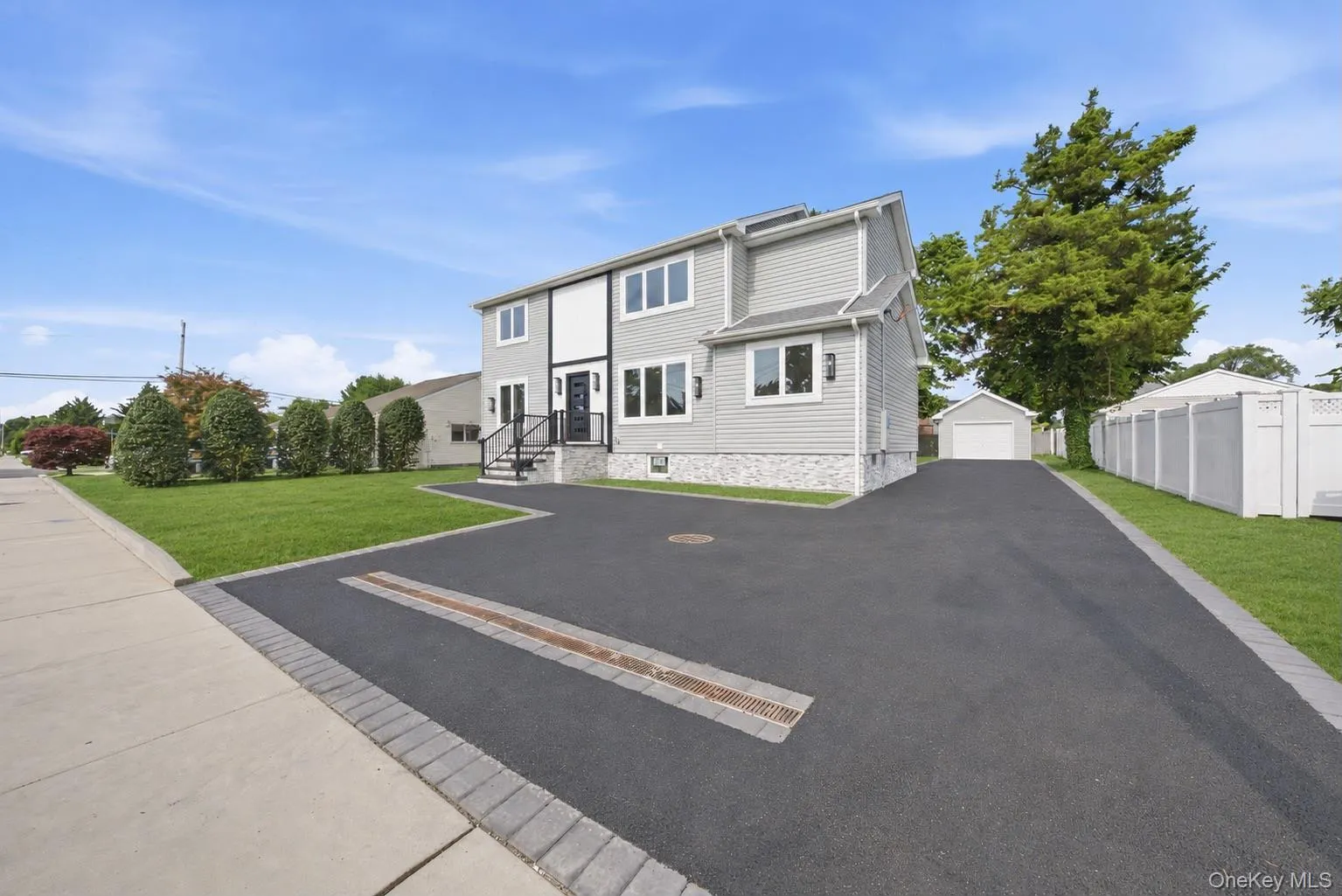 136 Udall Road, Islip, NY, 5 Bedrooms Bedrooms, 8 Rooms Rooms,3 BathroomsBathrooms,Residential,For Rent,Udall,0,1033032 136 Udall Road, Islip, NY, 5 Bedrooms Bedrooms, 8 Rooms Rooms,3 BathroomsBathrooms,Residential,For Rent,Udall,0,1033032