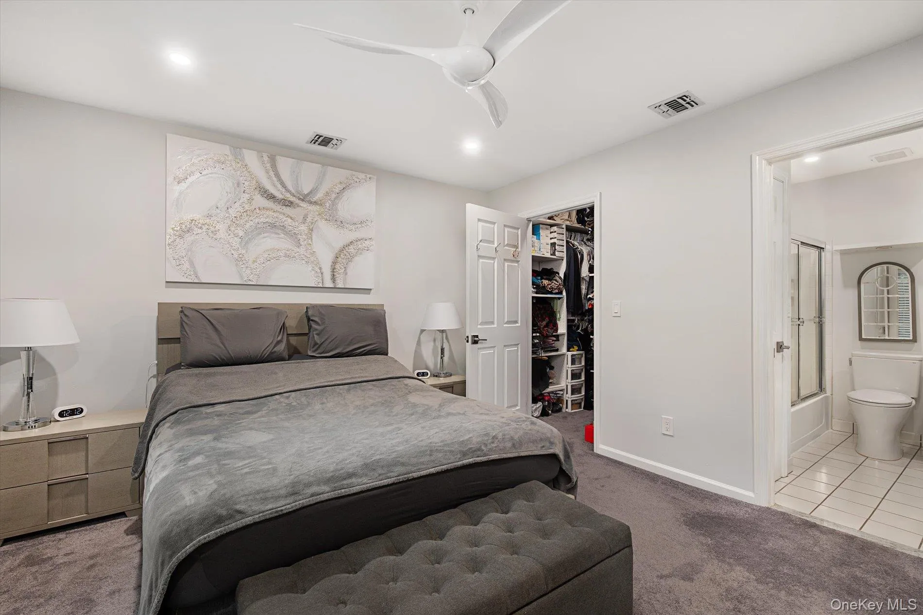 Primary BR with Full Bath and Walk-In-Closet Primary BR with Full Bath and Walk-In-Closet