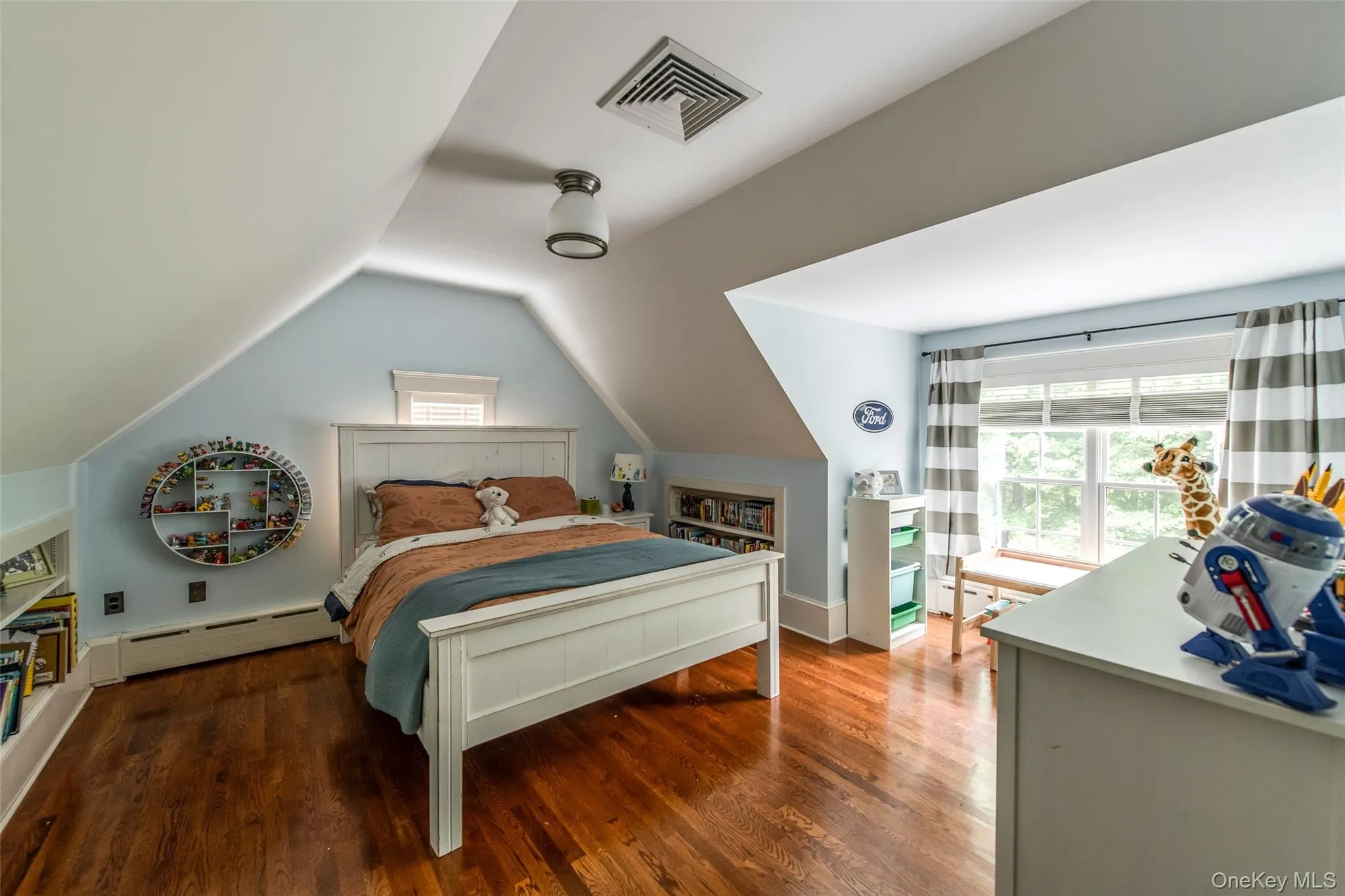 6 Stanford Court, Rhinebeck, NY, 4 Bedrooms Bedrooms, 10 Rooms Rooms,3 BathroomsBathrooms,Residential,For Rent,Stanford,0,1033036 6 Stanford Court, Rhinebeck, NY, 4 Bedrooms Bedrooms, 10 Rooms Rooms,3 BathroomsBathrooms,Residential,For Rent,Stanford,0,1033036