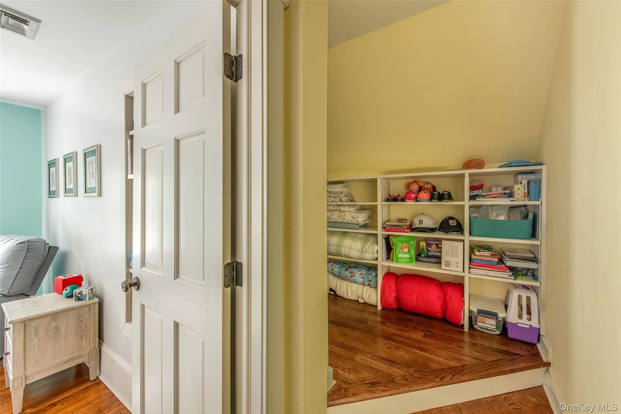 6 Stanford Court, Rhinebeck, NY, 4 Bedrooms Bedrooms, 10 Rooms Rooms,3 BathroomsBathrooms,Residential,For Rent,Stanford,0,1033036 6 Stanford Court, Rhinebeck, NY, 4 Bedrooms Bedrooms, 10 Rooms Rooms,3 BathroomsBathrooms,Residential,For Rent,Stanford,0,1033036