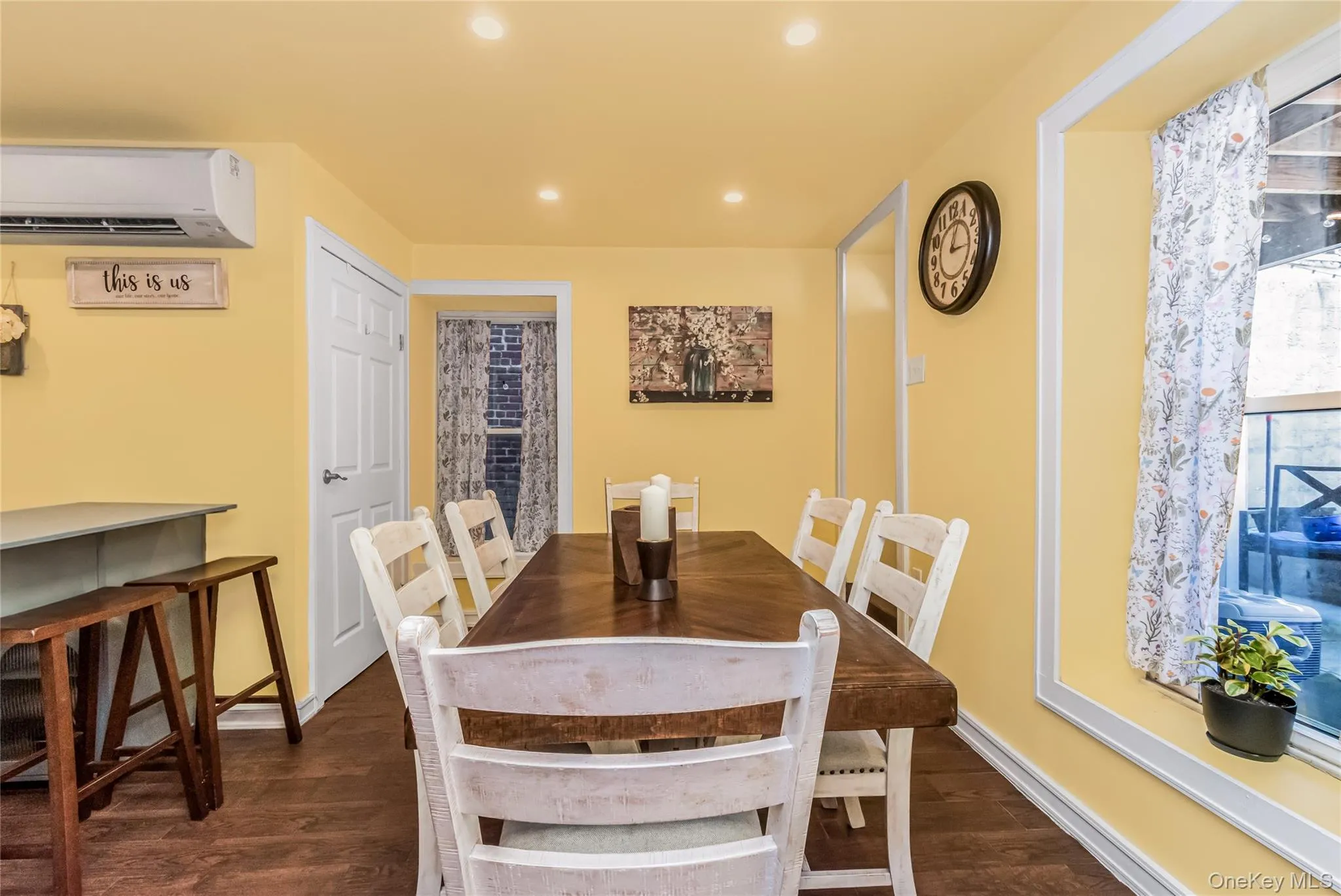 269 Swinton Avenue, New York, NY, 3 Bedrooms Bedrooms, 8 Rooms Rooms,2 BathroomsBathrooms,Residential,For Rent,Swinton,0,1033037 269 Swinton Avenue, New York, NY, 3 Bedrooms Bedrooms, 8 Rooms Rooms,2 BathroomsBathrooms,Residential,For Rent,Swinton,0,1033037