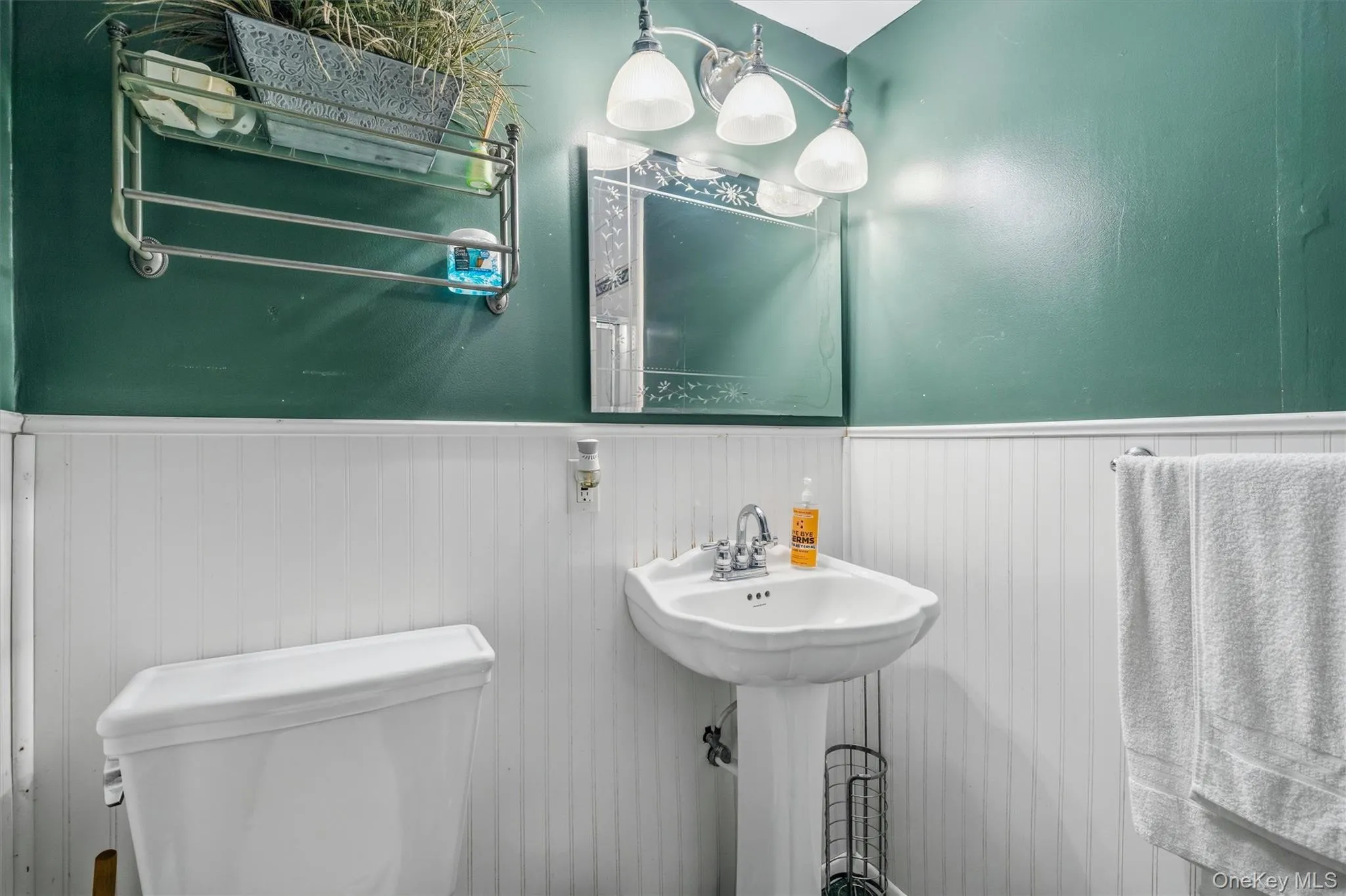 358 Lake Shore Drive, Blooming Grove, NY, 6 Bedrooms Bedrooms, 11 Rooms Rooms,3 BathroomsBathrooms,Residential,For Rent,Lake Shore,0,1033040 358 Lake Shore Drive, Blooming Grove, NY, 6 Bedrooms Bedrooms, 11 Rooms Rooms,3 BathroomsBathrooms,Residential,For Rent,Lake Shore,0,1033040