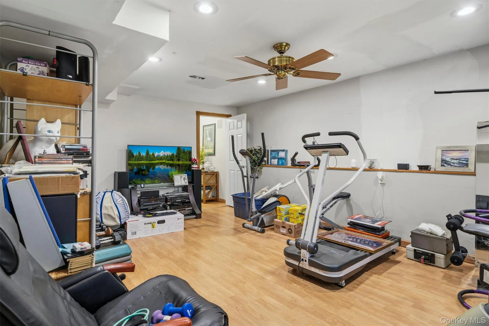 358 Lake Shore Drive, Blooming Grove, NY, 6 Bedrooms Bedrooms, 11 Rooms Rooms,3 BathroomsBathrooms,Residential,For Rent,Lake Shore,0,1033040 358 Lake Shore Drive, Blooming Grove, NY, 6 Bedrooms Bedrooms, 11 Rooms Rooms,3 BathroomsBathrooms,Residential,For Rent,Lake Shore,0,1033040