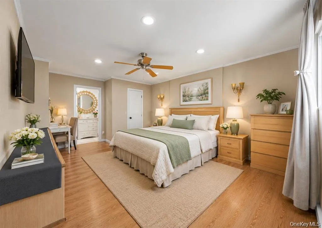 1 Wood Road, North Hempstead, NY, 4 Bedrooms Bedrooms, 10 Rooms Rooms,3 BathroomsBathrooms,Residential,For Rent,Wood,0,1033041 1 Wood Road, North Hempstead, NY, 4 Bedrooms Bedrooms, 10 Rooms Rooms,3 BathroomsBathrooms,Residential,For Rent,Wood,0,1033041