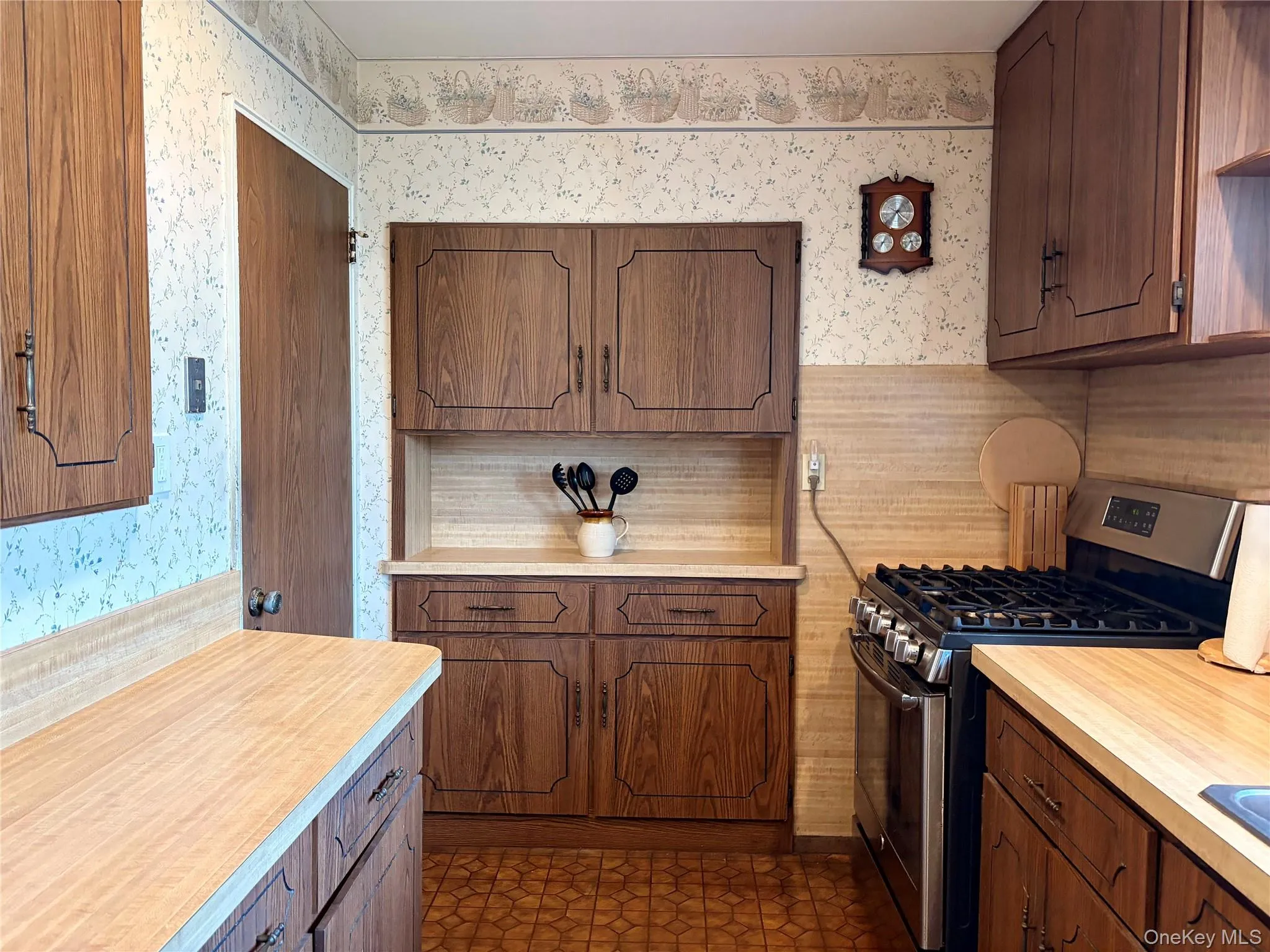 46 Margaret Drive, Oyster Bay, NY, 5 Bedrooms Bedrooms, 9 Rooms Rooms,2 BathroomsBathrooms,Residential,For Rent,Margaret,0,1033051 46 Margaret Drive, Oyster Bay, NY, 5 Bedrooms Bedrooms, 9 Rooms Rooms,2 BathroomsBathrooms,Residential,For Rent,Margaret,0,1033051