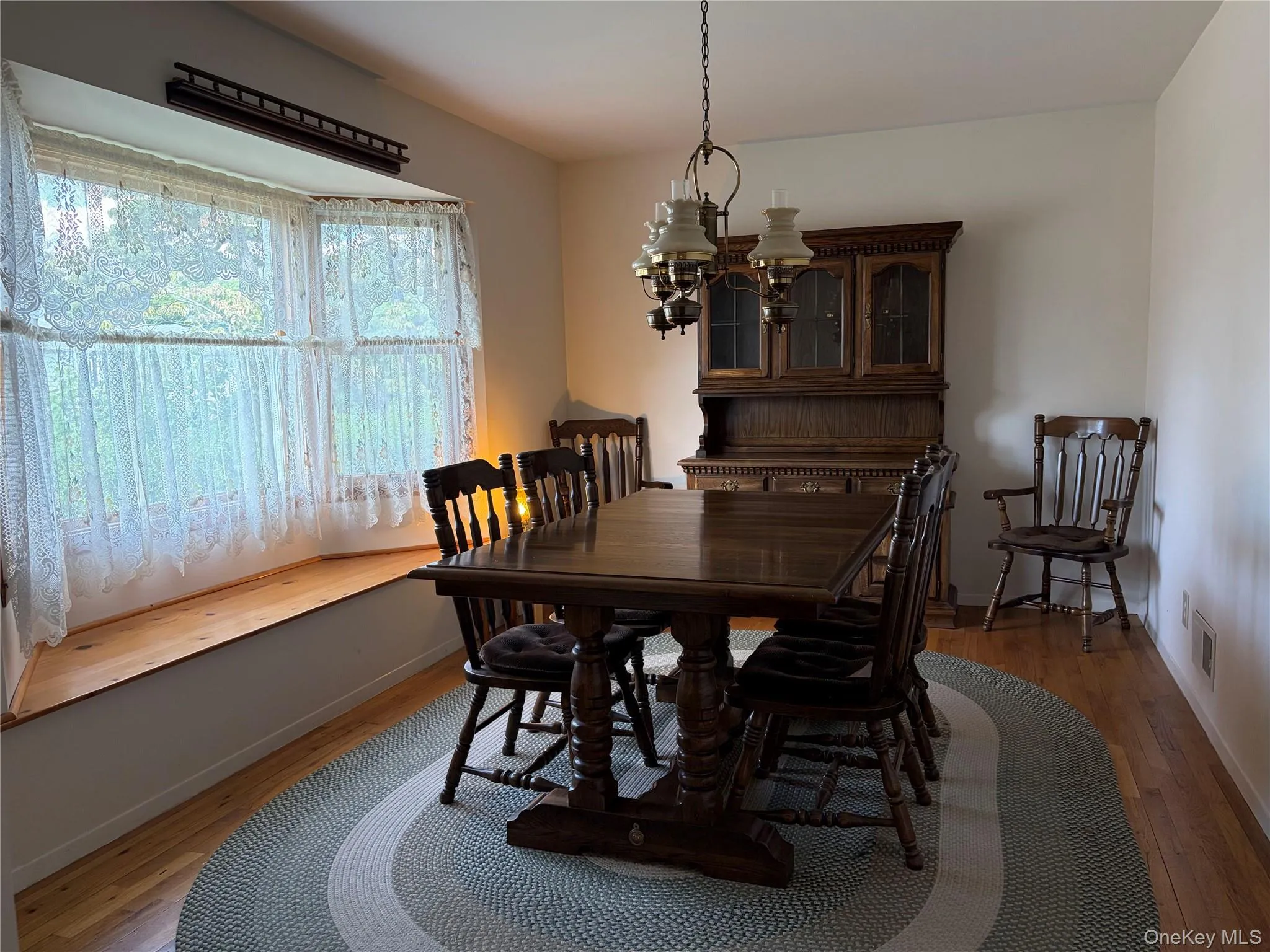 46 Margaret Drive, Oyster Bay, NY, 5 Bedrooms Bedrooms, 9 Rooms Rooms,2 BathroomsBathrooms,Residential,For Rent,Margaret,0,1033051 46 Margaret Drive, Oyster Bay, NY, 5 Bedrooms Bedrooms, 9 Rooms Rooms,2 BathroomsBathrooms,Residential,For Rent,Margaret,0,1033051