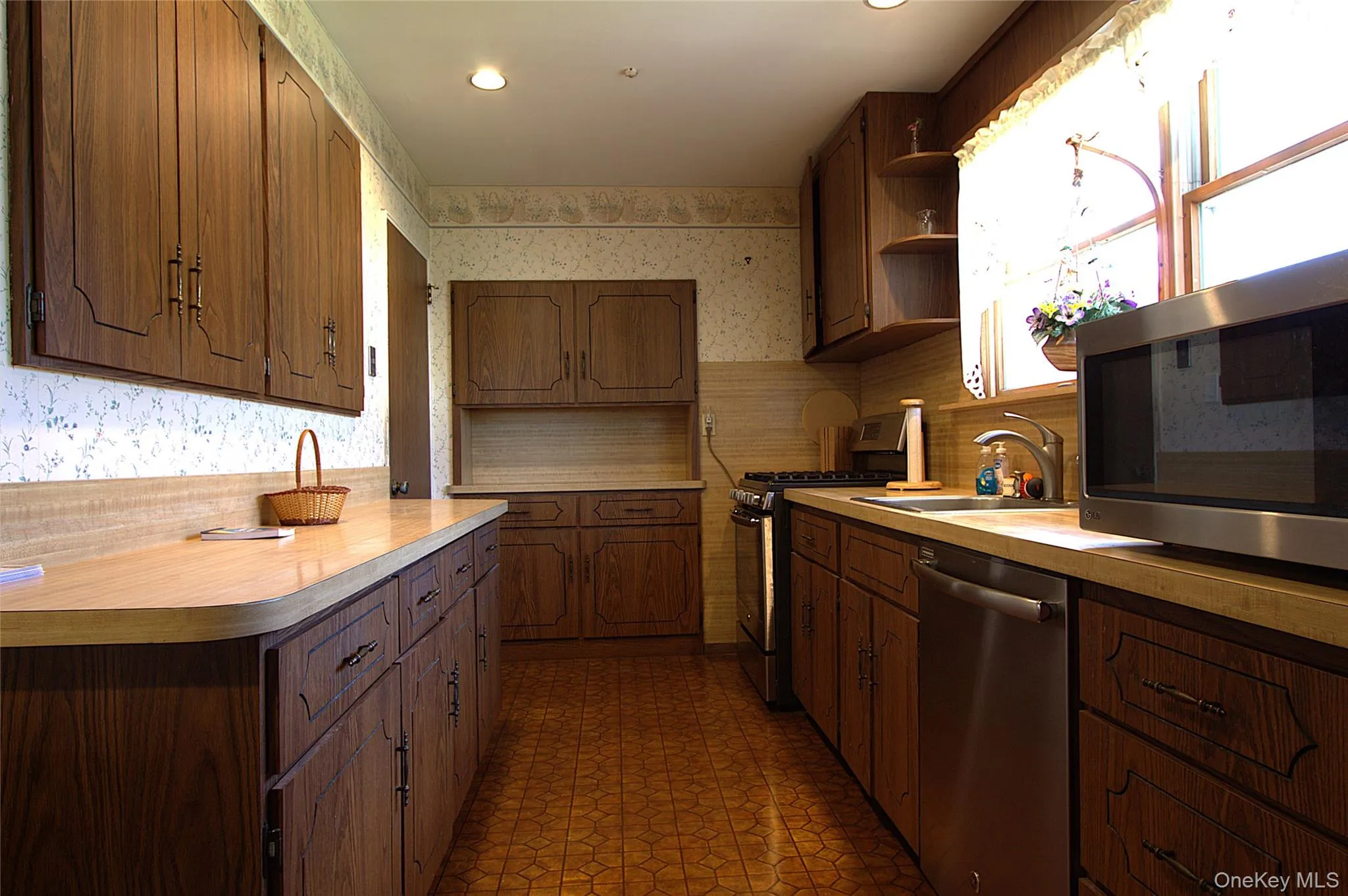 46 Margaret Drive, Oyster Bay, NY, 5 Bedrooms Bedrooms, 9 Rooms Rooms,2 BathroomsBathrooms,Residential,For Rent,Margaret,0,1033051 46 Margaret Drive, Oyster Bay, NY, 5 Bedrooms Bedrooms, 9 Rooms Rooms,2 BathroomsBathrooms,Residential,For Rent,Margaret,0,1033051