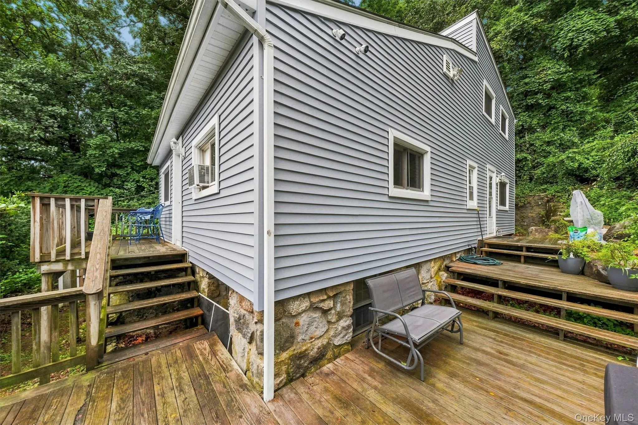 Numerous entertaining spaces Numerous entertaining spaces