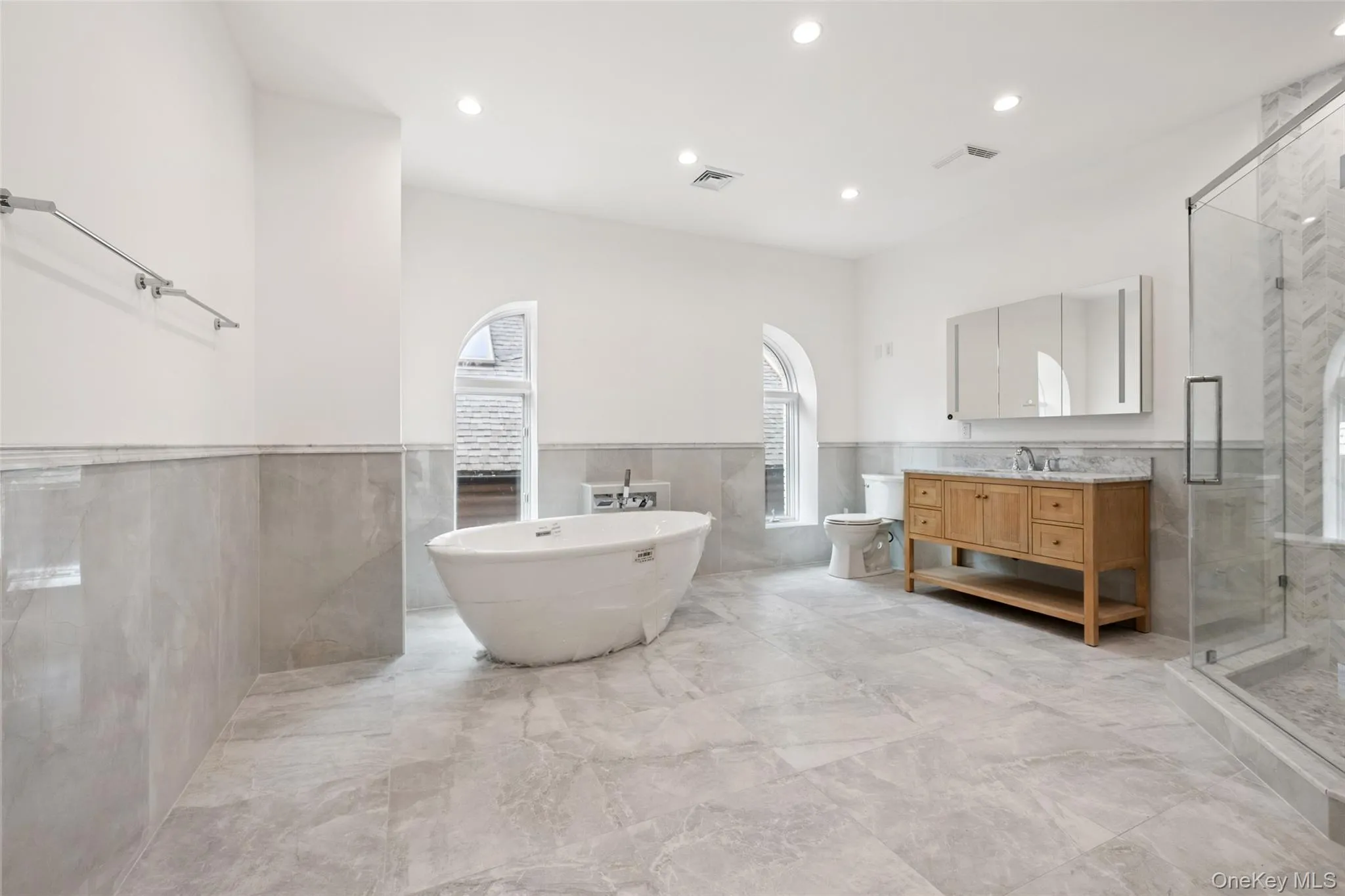 4 Angelas Place, New York, NY, 5 Bedrooms Bedrooms, 25 Rooms Rooms,4 BathroomsBathrooms,Residential,For Rent,Angelas,0,1033058 4 Angelas Place, New York, NY, 5 Bedrooms Bedrooms, 25 Rooms Rooms,4 BathroomsBathrooms,Residential,For Rent,Angelas,0,1033058