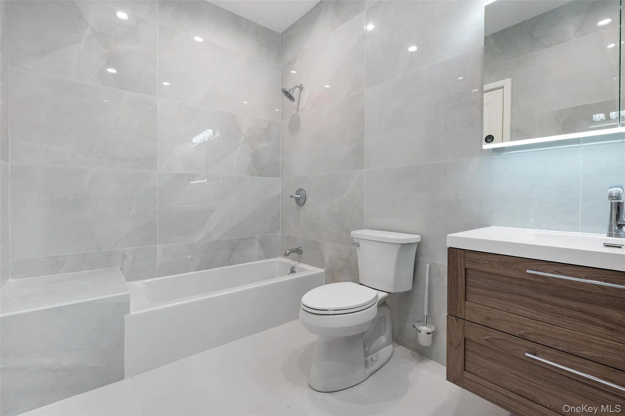 4 Angelas Place, New York, NY, 5 Bedrooms Bedrooms, 25 Rooms Rooms,4 BathroomsBathrooms,Residential,For Rent,Angelas,0,1033058 4 Angelas Place, New York, NY, 5 Bedrooms Bedrooms, 25 Rooms Rooms,4 BathroomsBathrooms,Residential,For Rent,Angelas,0,1033058