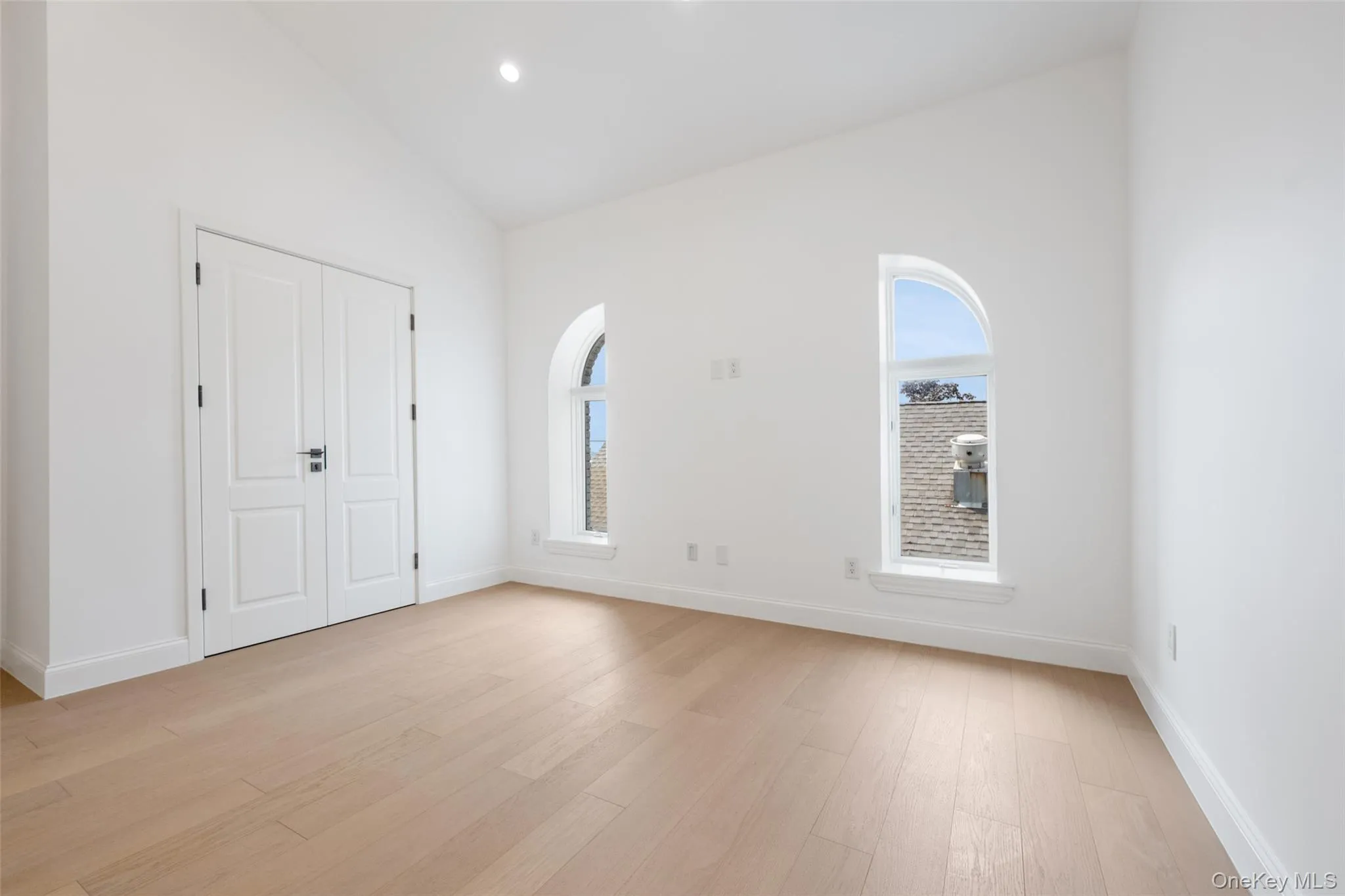 4 Angelas Place, New York, NY, 5 Bedrooms Bedrooms, 25 Rooms Rooms,4 BathroomsBathrooms,Residential,For Rent,Angelas,0,1033058 4 Angelas Place, New York, NY, 5 Bedrooms Bedrooms, 25 Rooms Rooms,4 BathroomsBathrooms,Residential,For Rent,Angelas,0,1033058